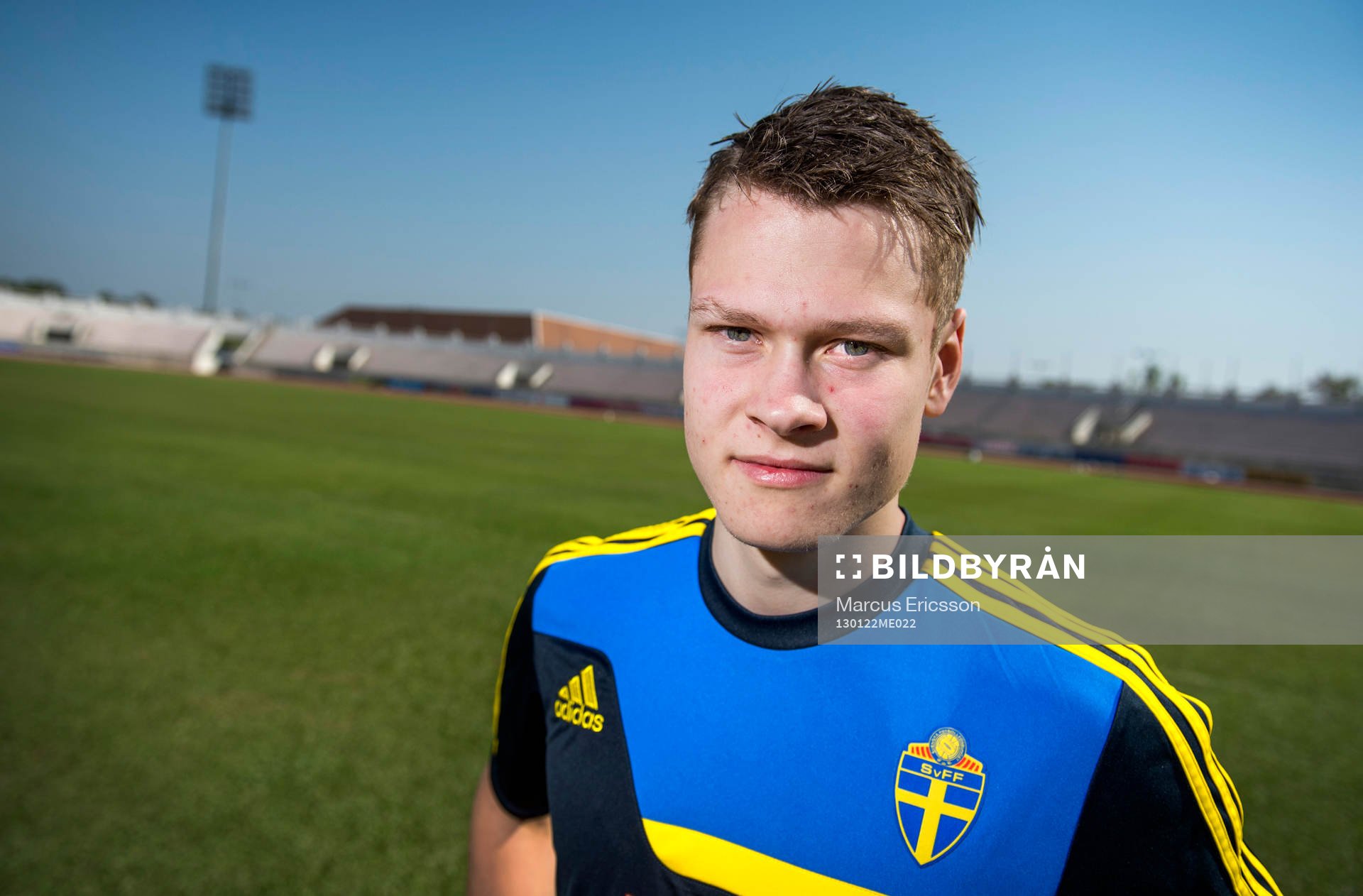 Träning på 700 års Stadion i Chiang Mai. Viktor Claesson