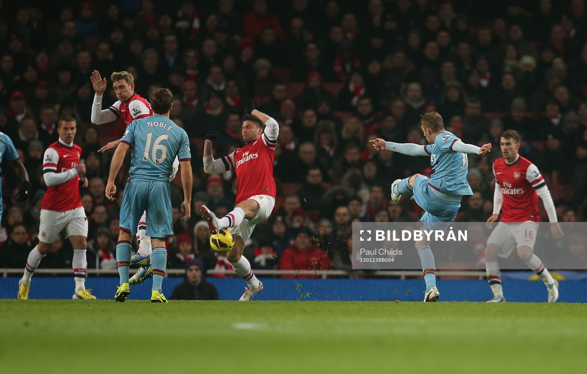 Football - Arsenal v West Ham United - Barclays Premier