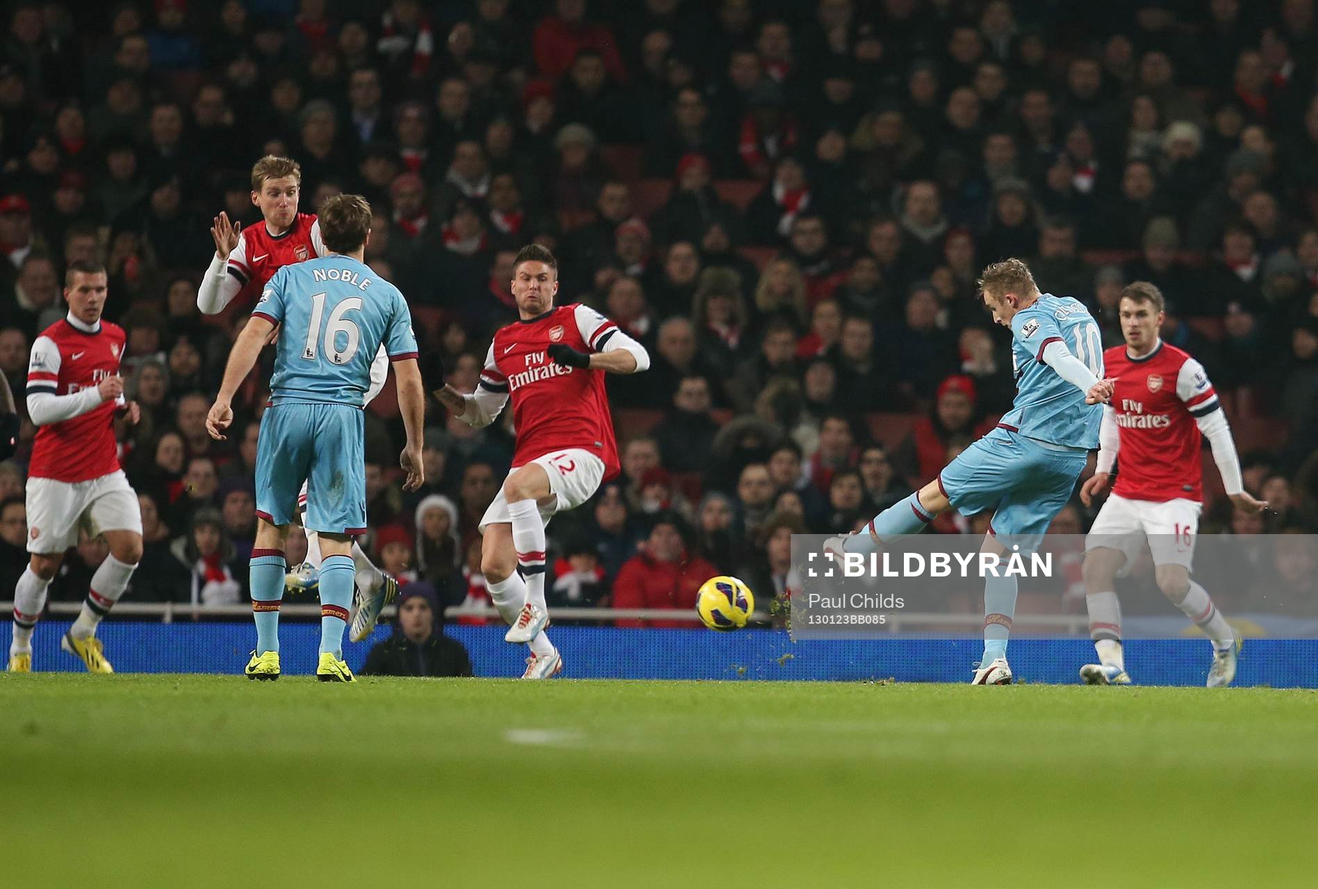 Football - Arsenal v West Ham United - Barclays Premier
