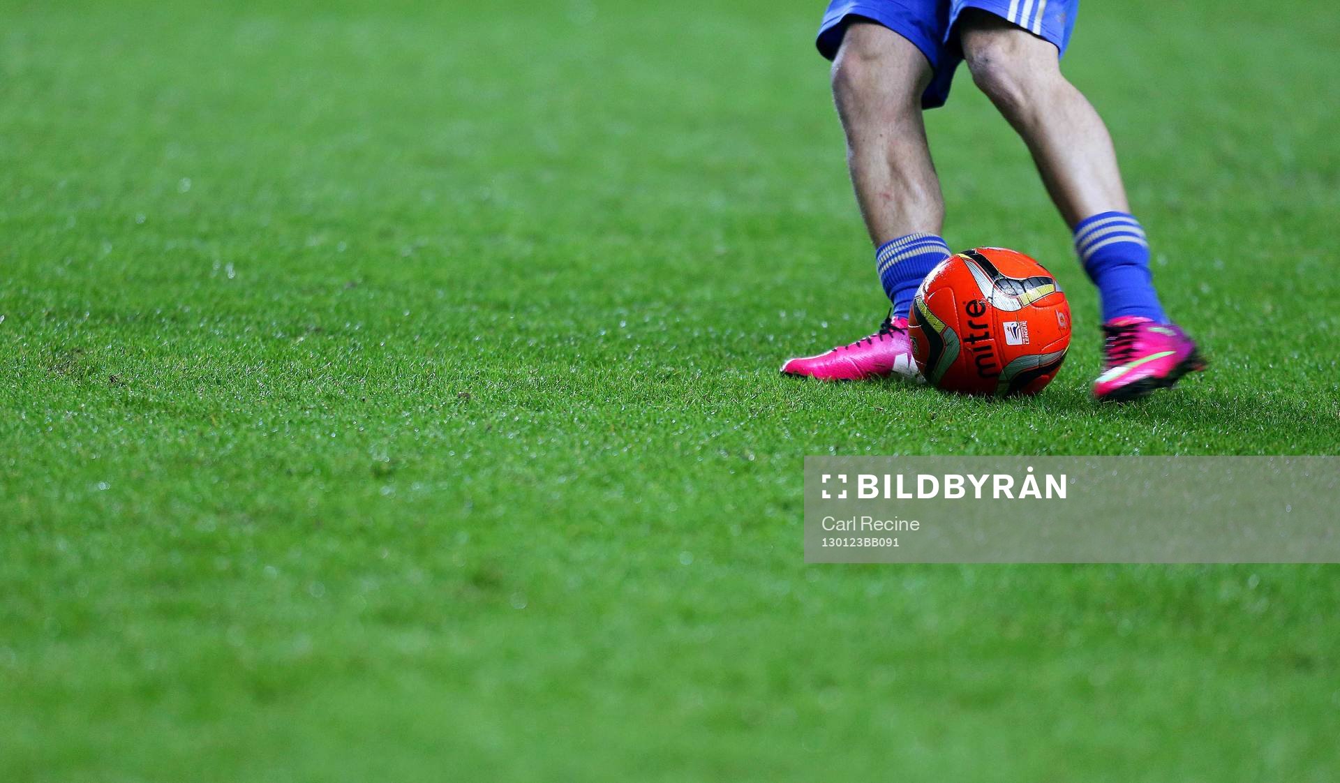 Football - Swansea City v Chelsea - Capital One Cup Semi