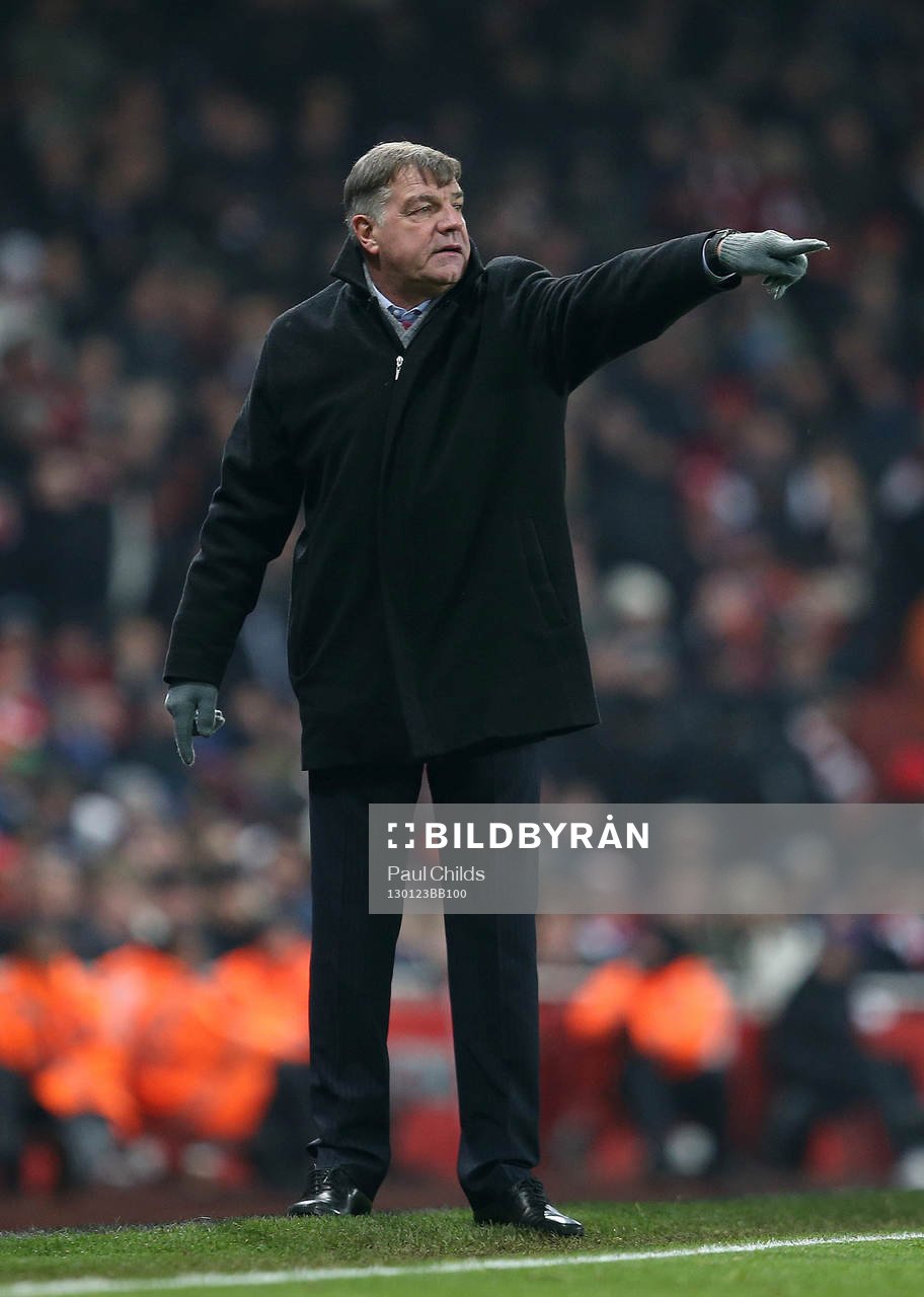 Football - Arsenal v West Ham United - Barclays Premier