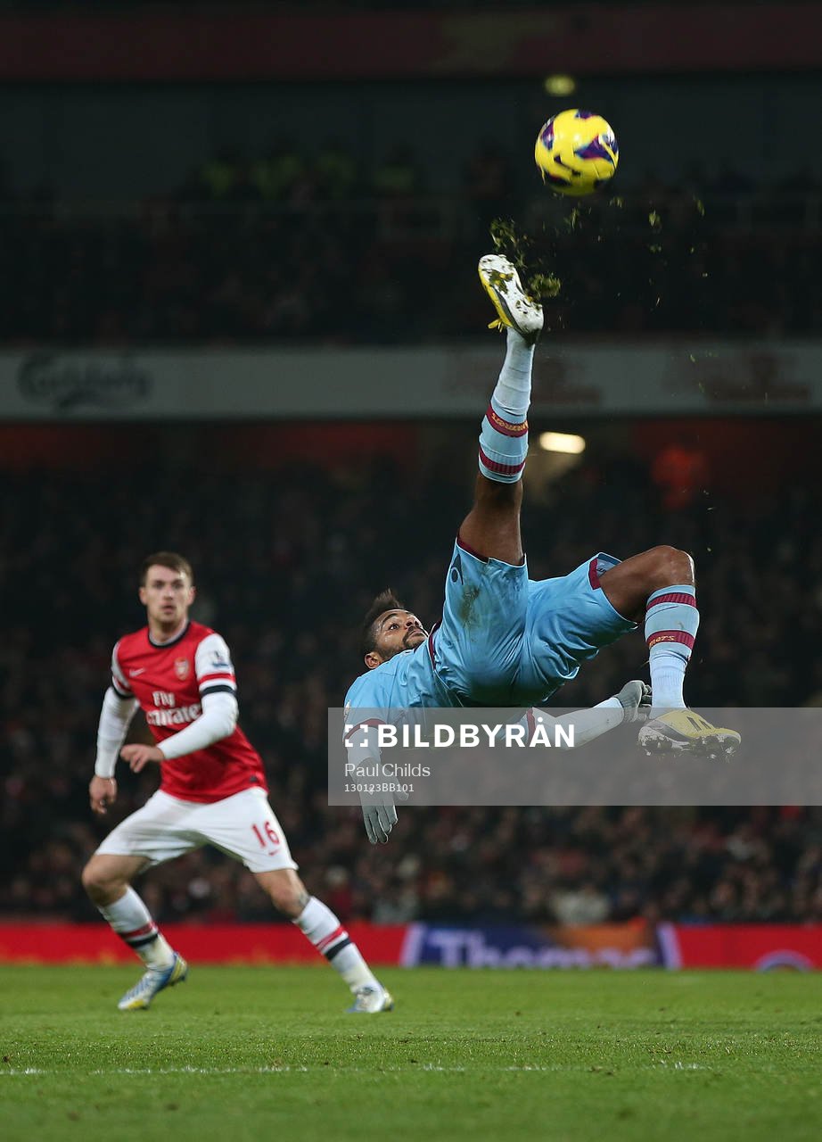 Football - Arsenal v West Ham United - Barclays Premier