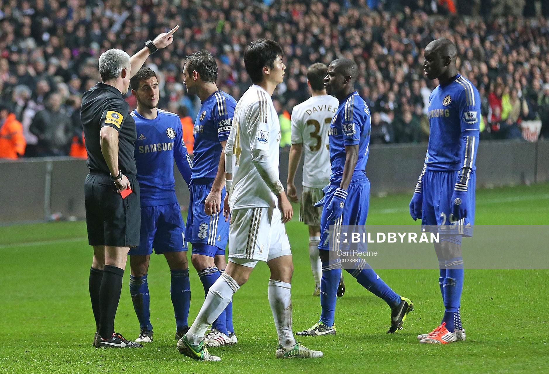Football - Swansea City v Chelsea - Capital One Cup Semi