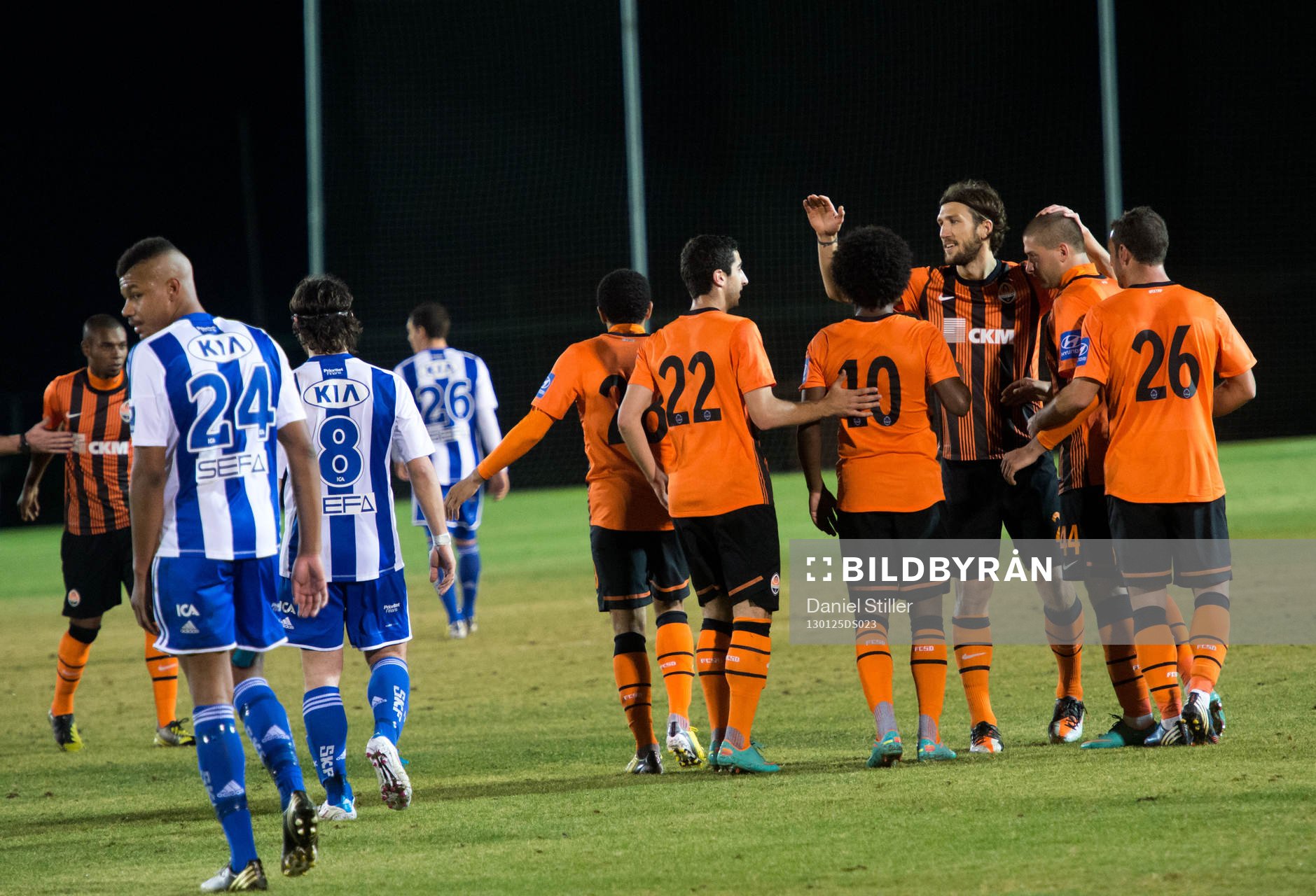 Shaktar gör 1-0, jubel