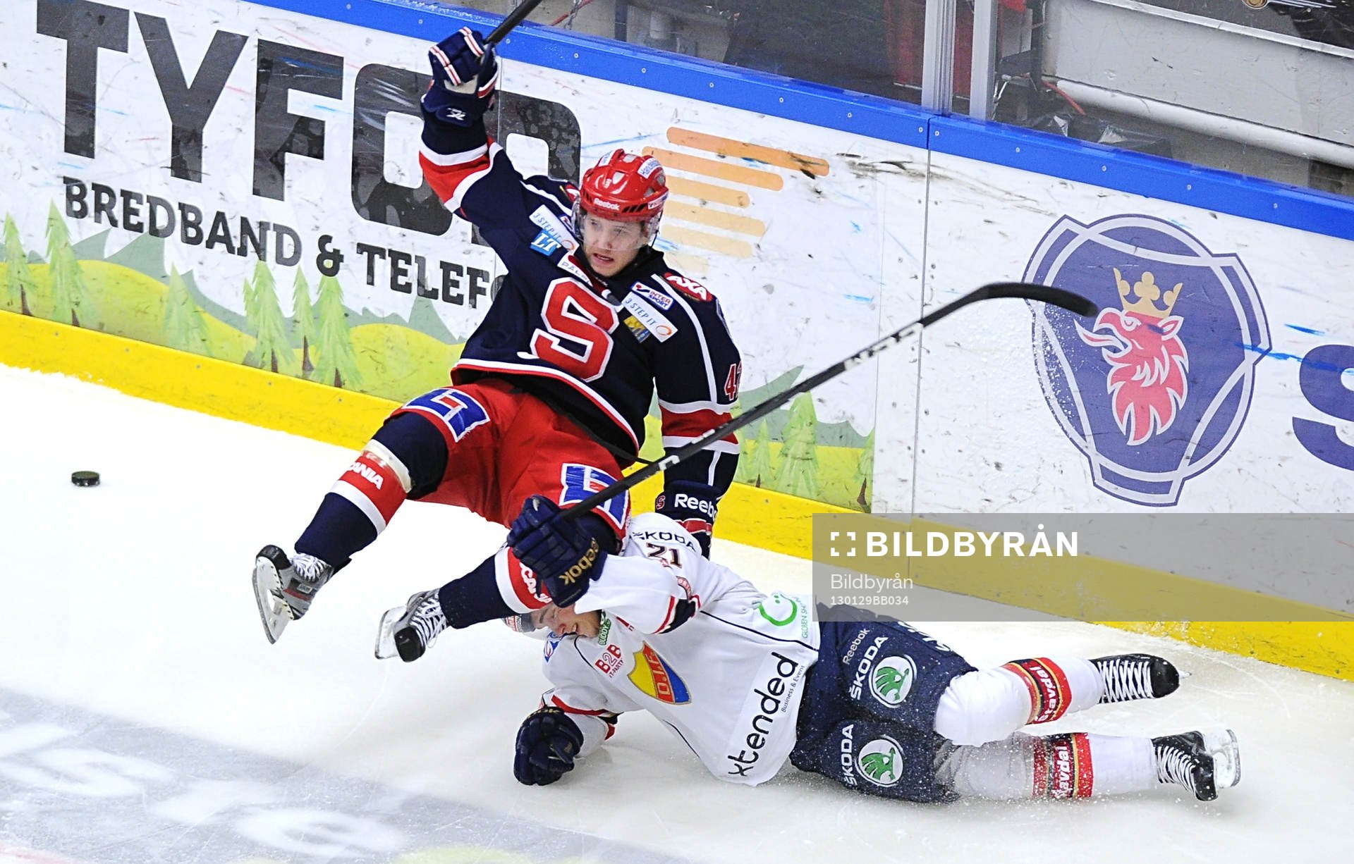 Södertäljes 42 Jesper Thörnberg kör över Djurgårdens