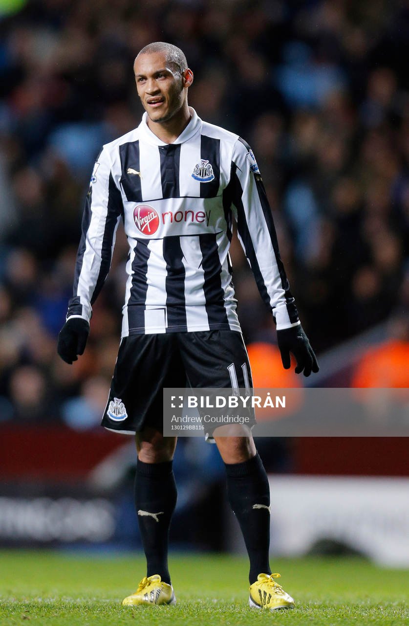 Football - Aston Villa v Newcastle United - Barclays