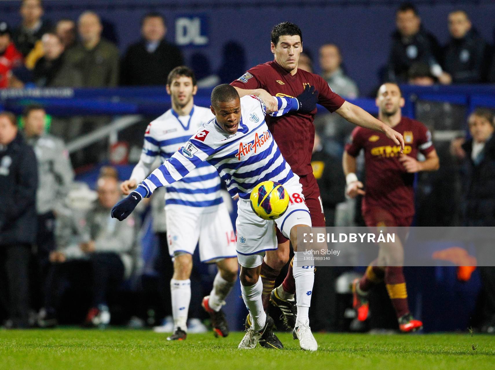 Football - Queens Park Rangers v Manchester City - Barclays