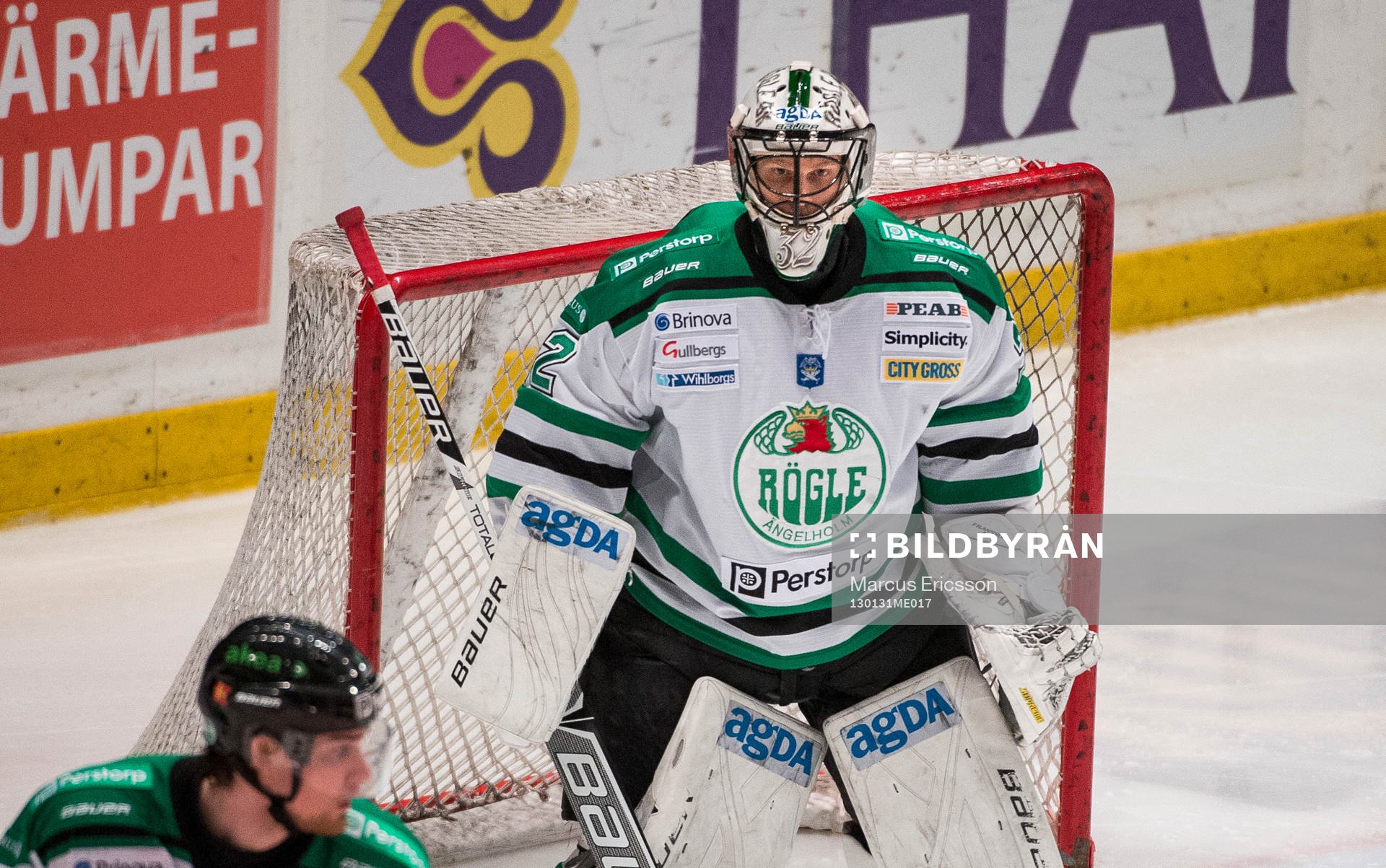 Rögle byter målvakt till tredje perioden. Jonas Fransson