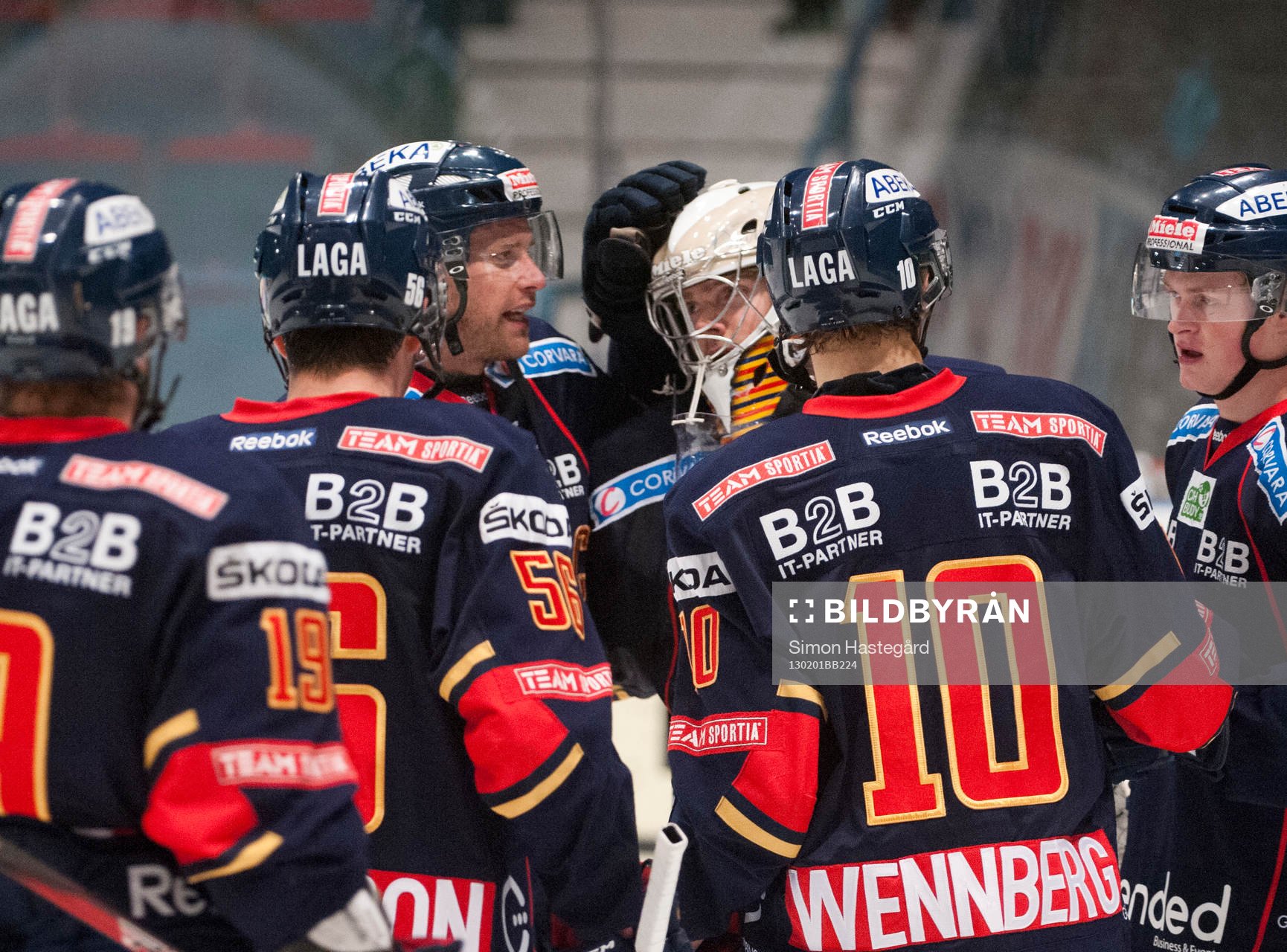 Chet Pickard, målvakt, Djurgården, kramas om