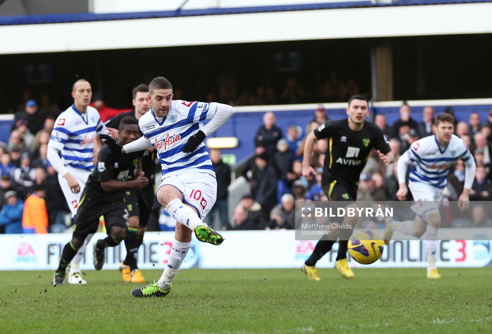 Football - Queens Park Rangers v Norwich City - Barclays
