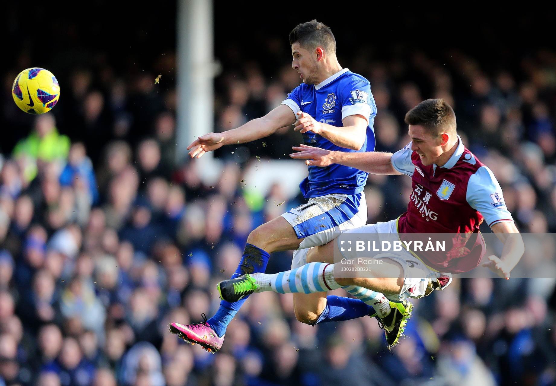 Football - Everton v Aston Villa - Barclays Premier League