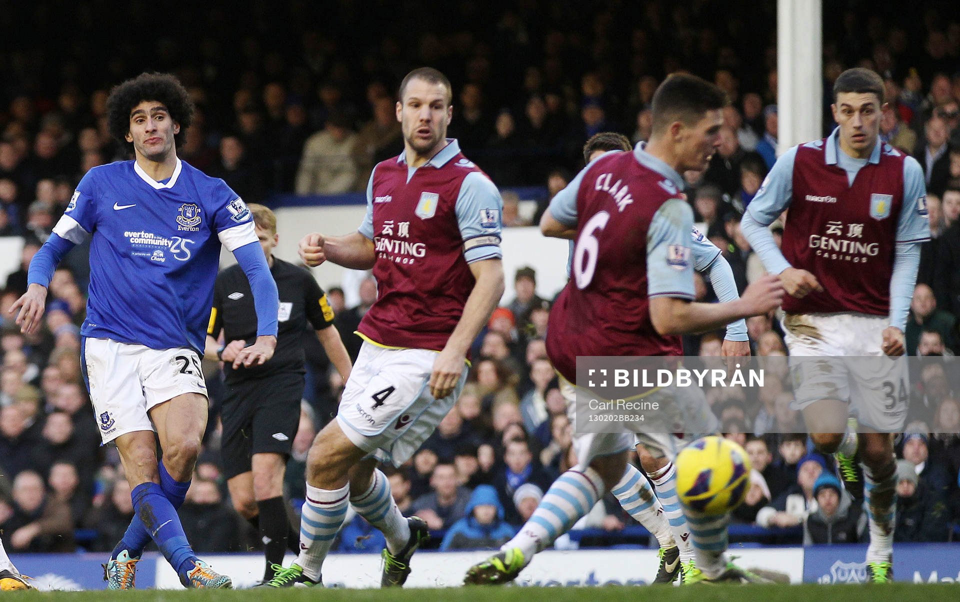 Football - Everton v Aston Villa - Barclays Premier League