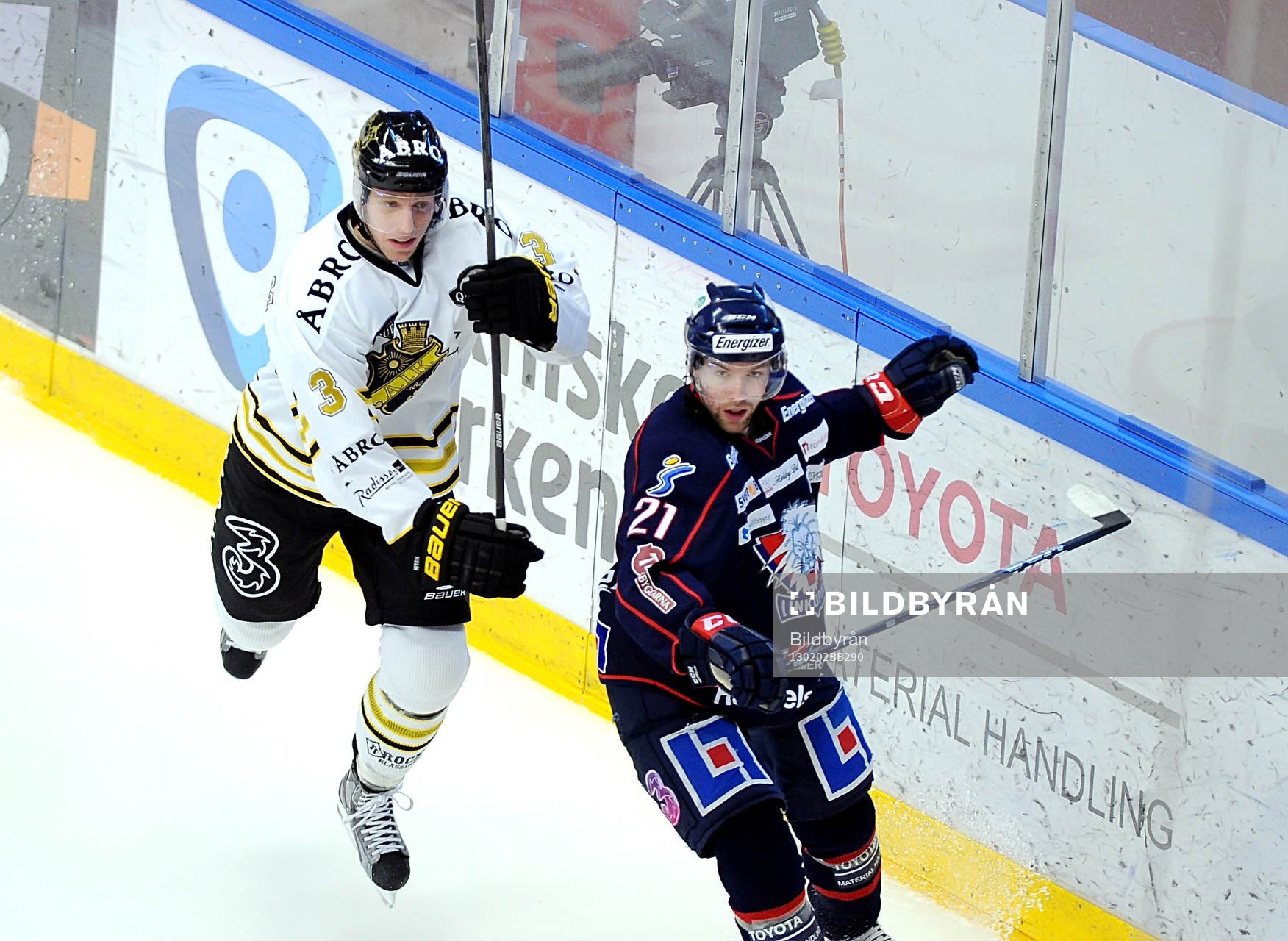 Nils Bäckström AIK och Joachim Nermark LHC