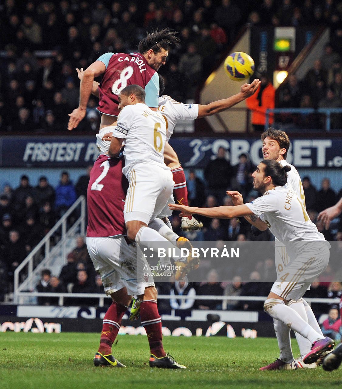 Football - West Ham United v Swansea City - Barclays