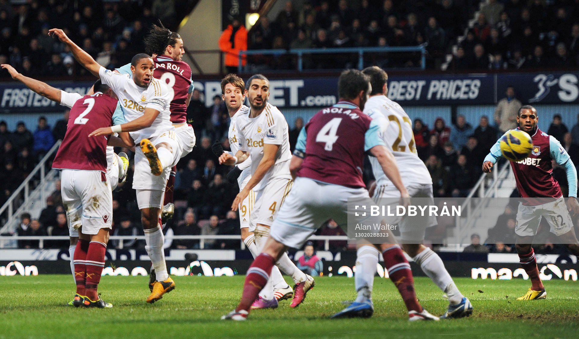 Football - West Ham United v Swansea City - Barclays