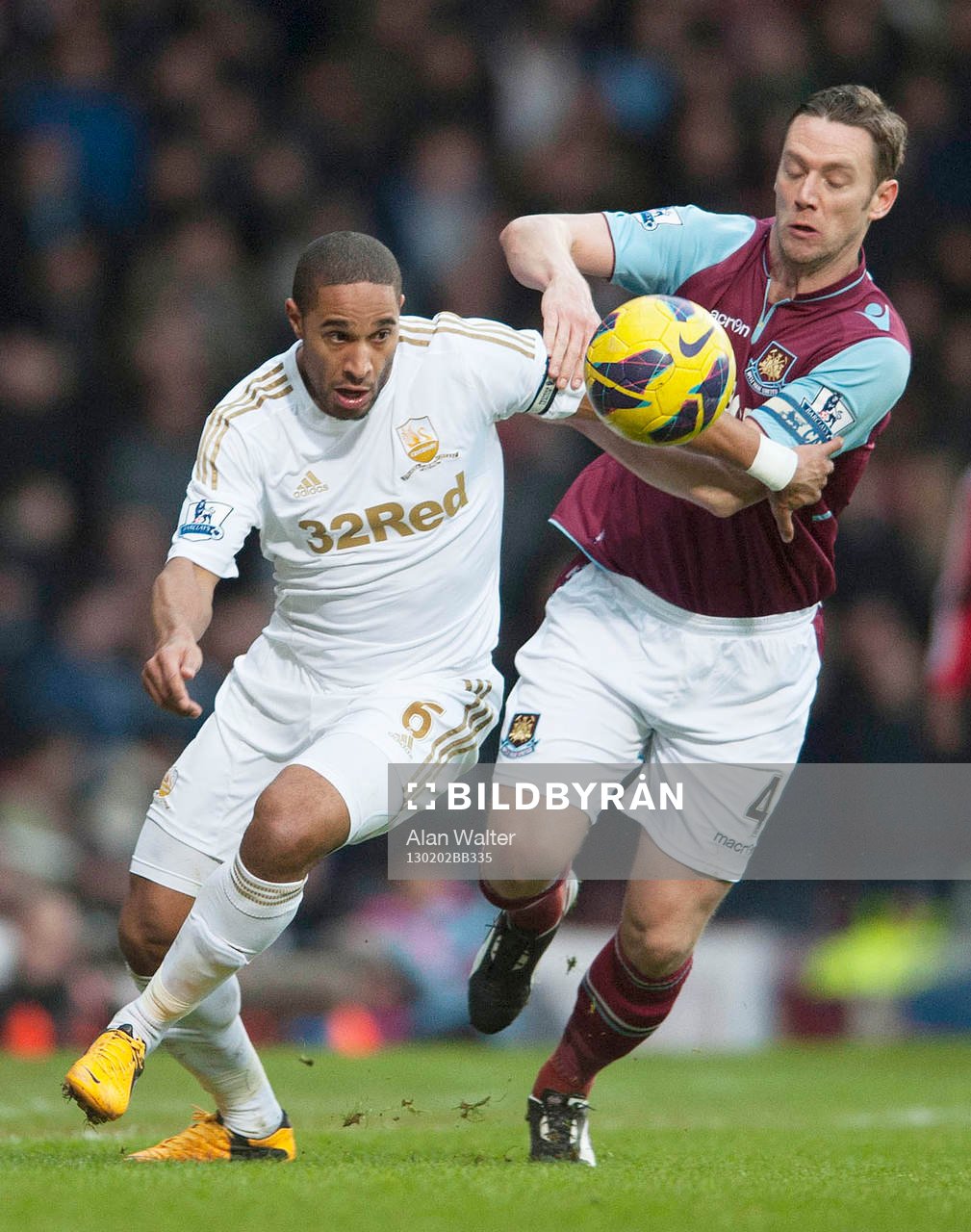 Football - West Ham United v Swansea City - Barclays