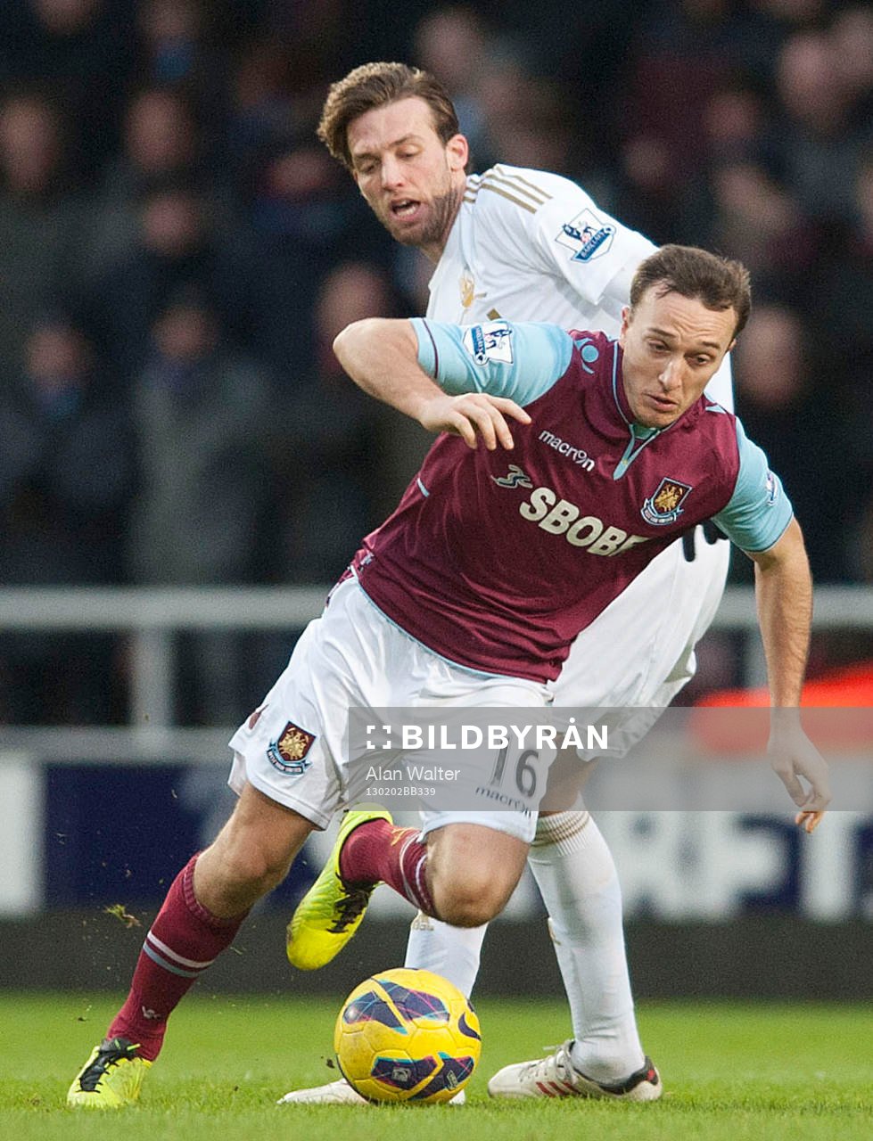 Football - West Ham United v Swansea City - Barclays
