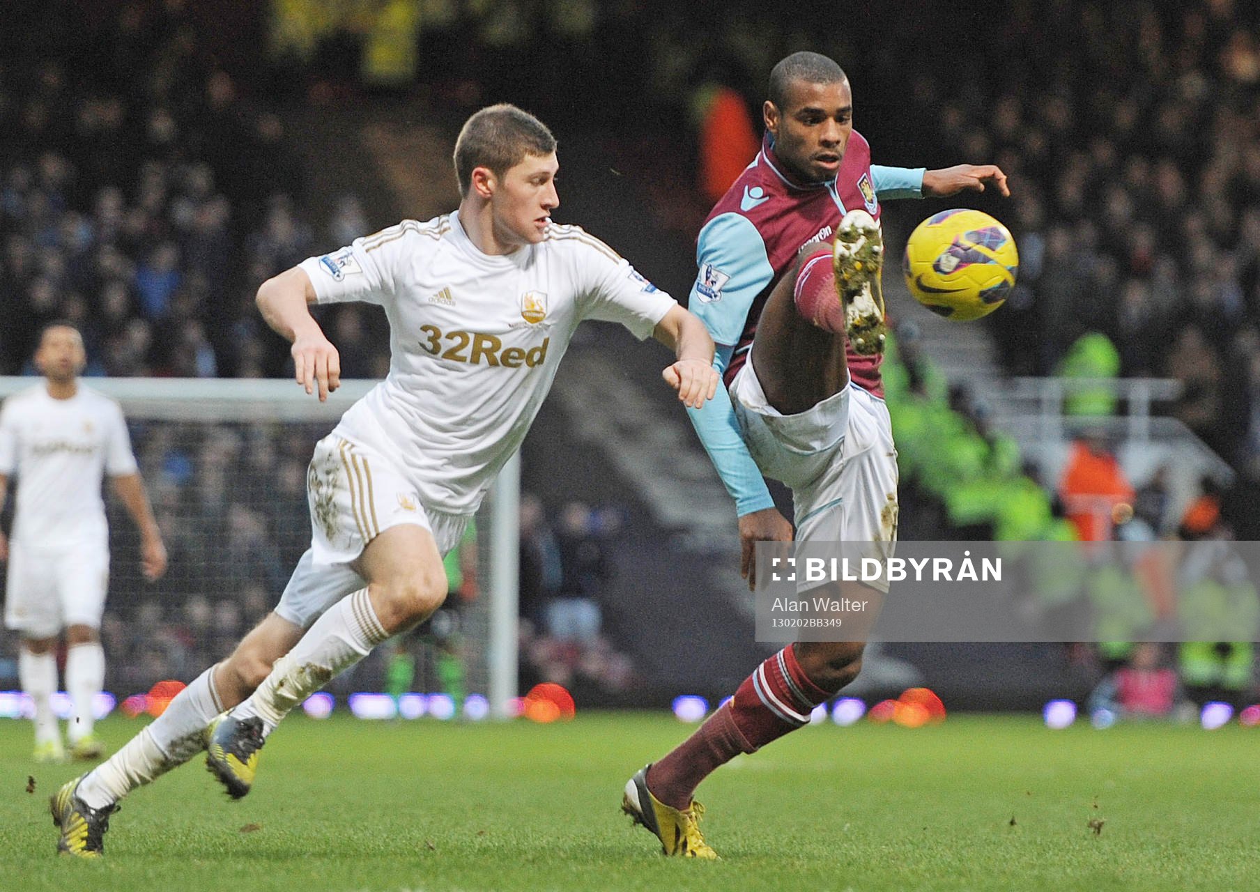 Football - West Ham United v Swansea City - Barclays