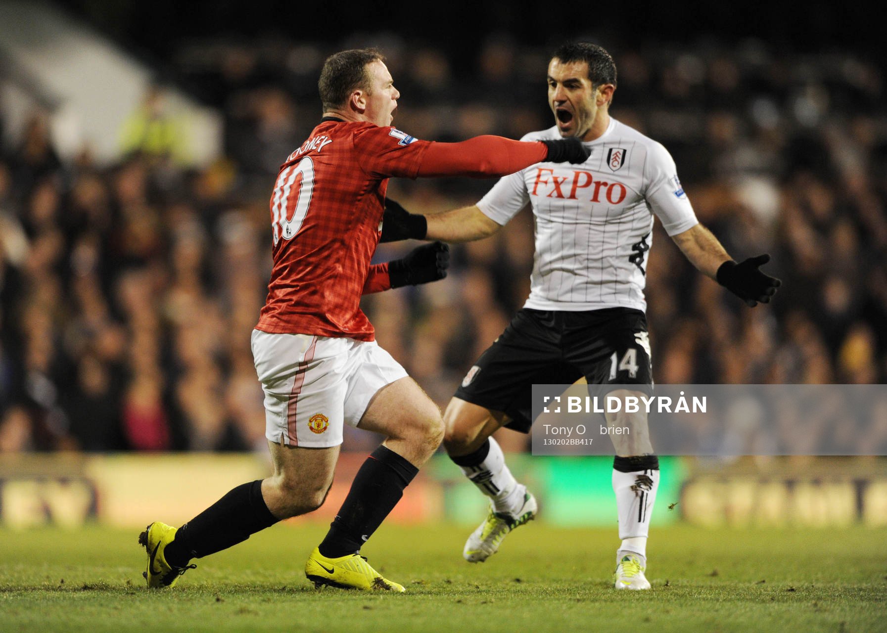 Football - Fulham v Manchester United - Barclays Premier