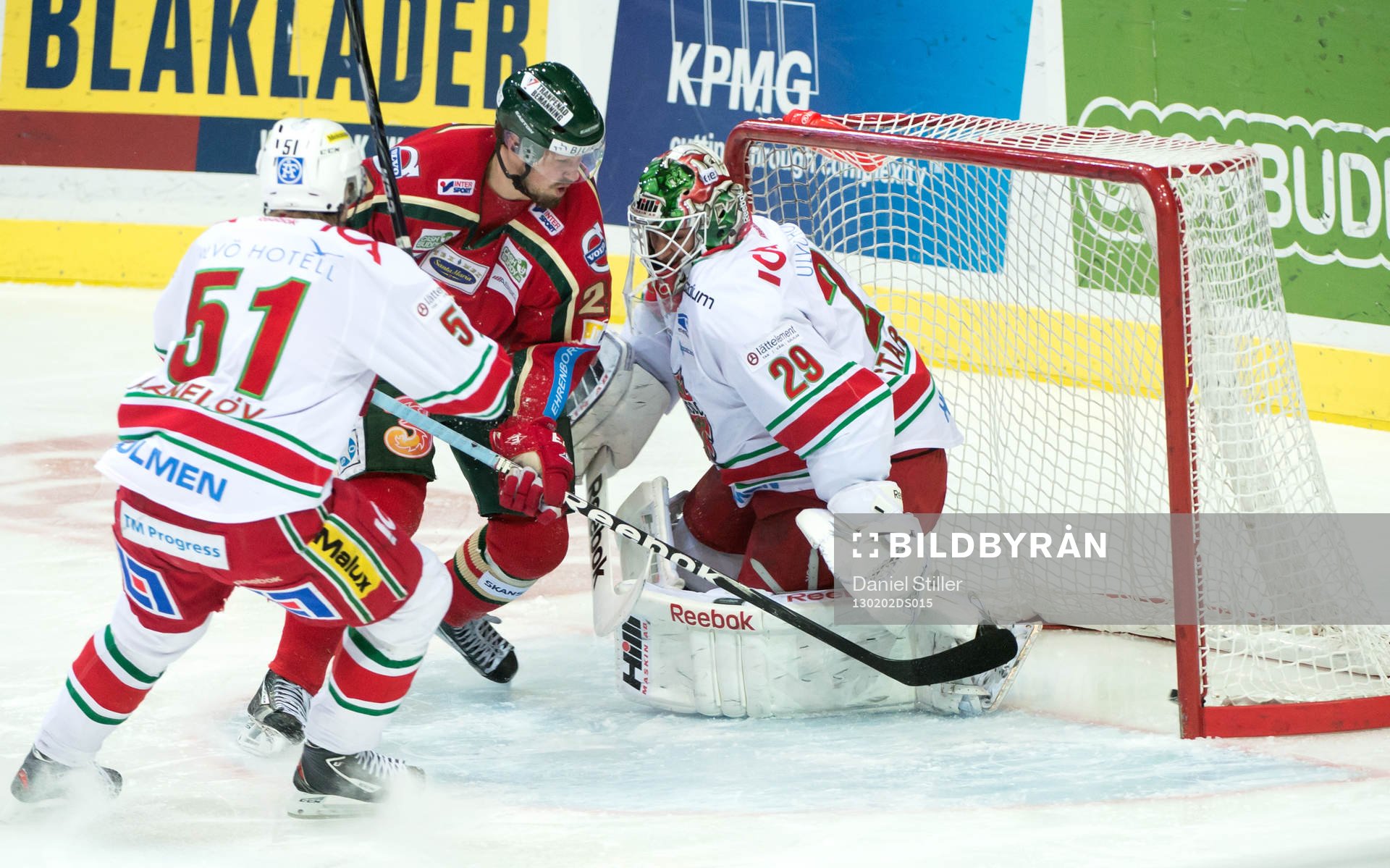 Dick Axelsson, Frölunda, gör 1-o bakom Bernhard