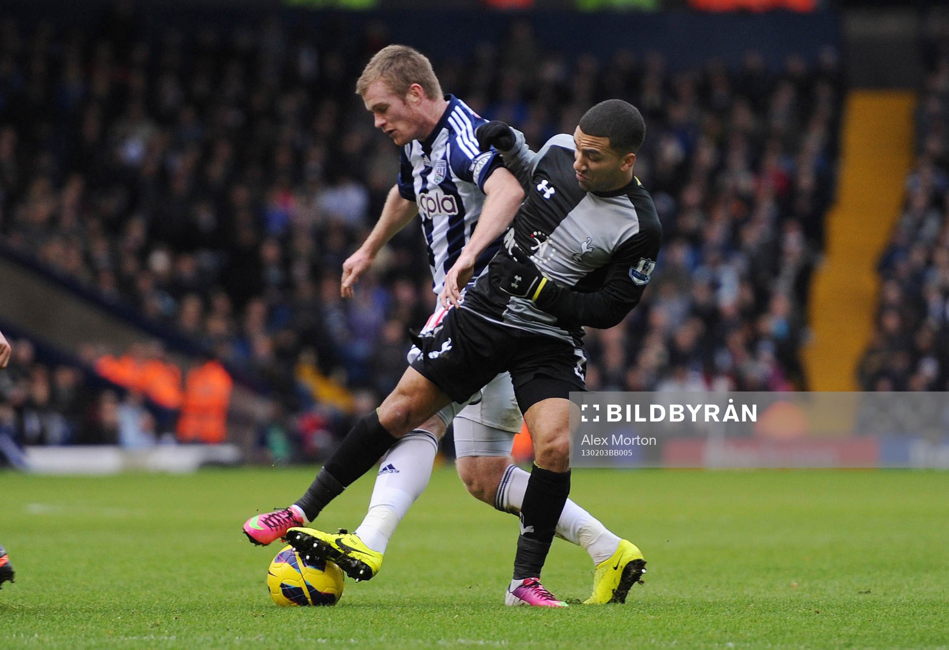 Football - West Bromwich Albion v Tottenham Hotspur -