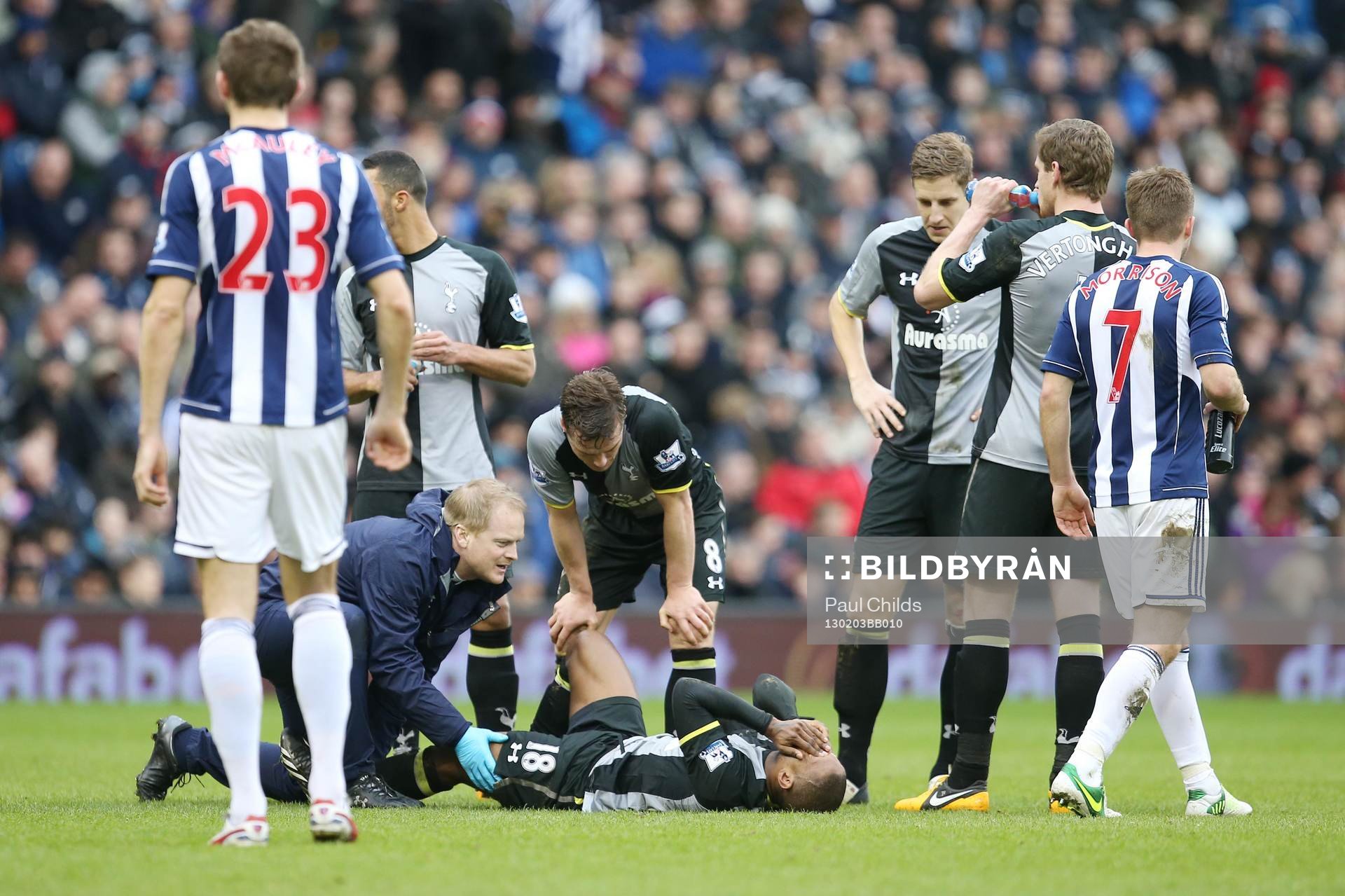 Football - West Bromwich Albion v Tottenham Hotspur -