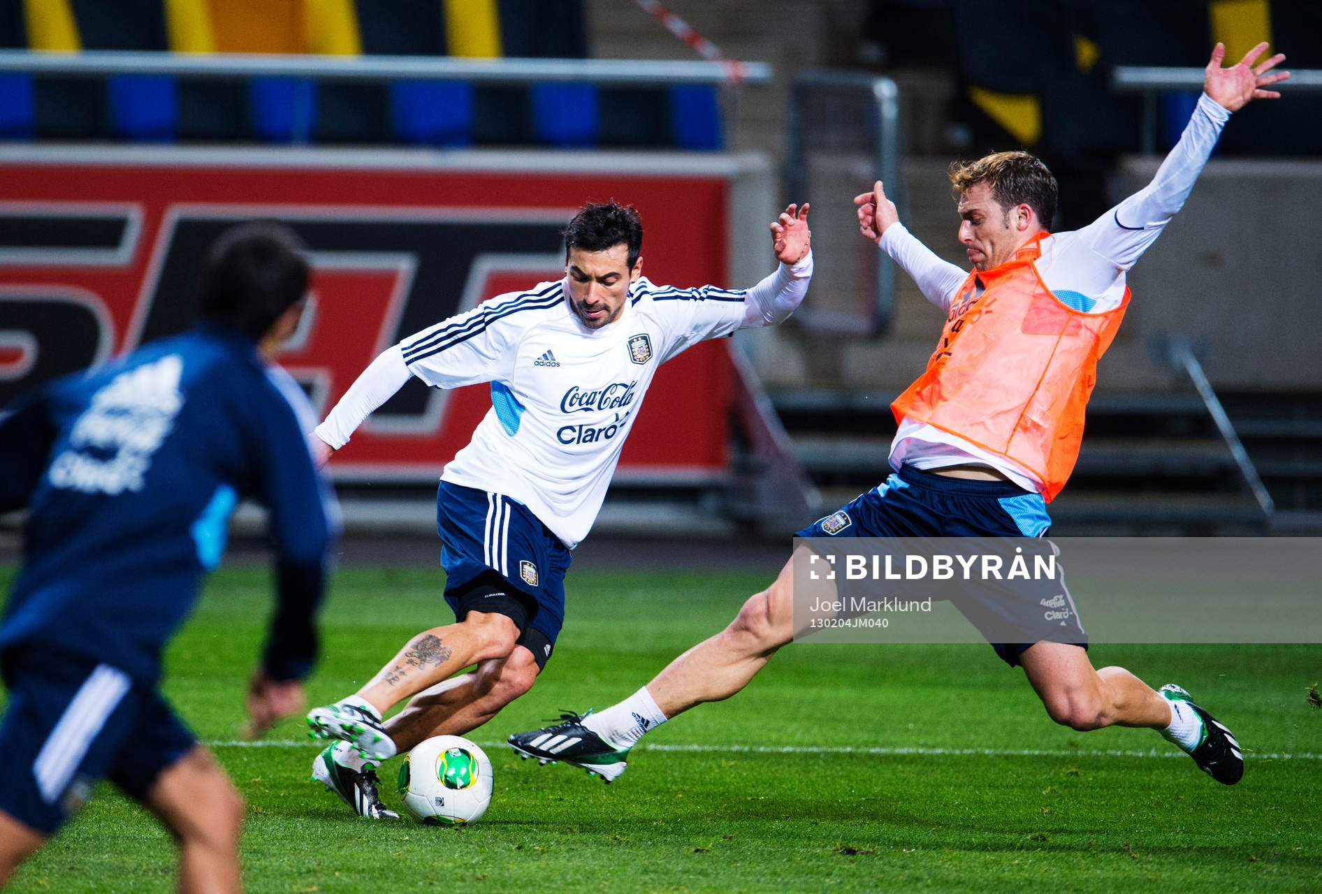 Ezequiel Lavezzi kontrollerar bollen