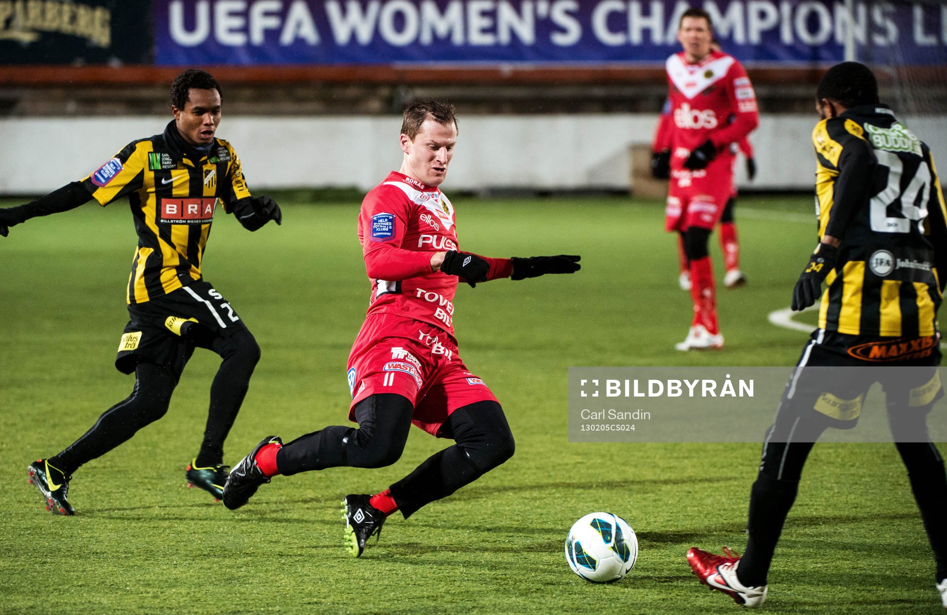 Daniel Mobaeck, Elfsborg, glidtacklar