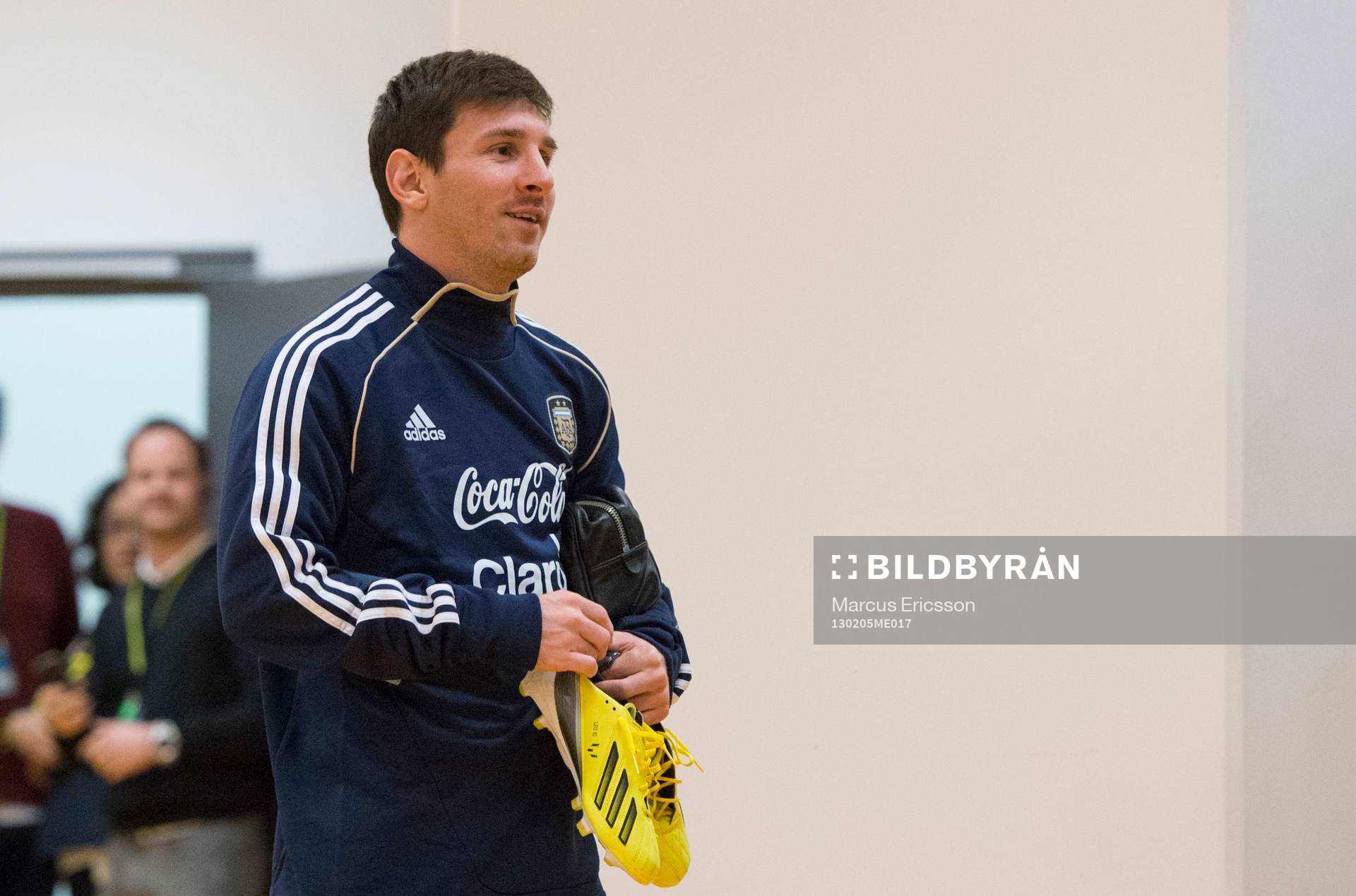 Lionel Messi anländer Friends Arena för träning