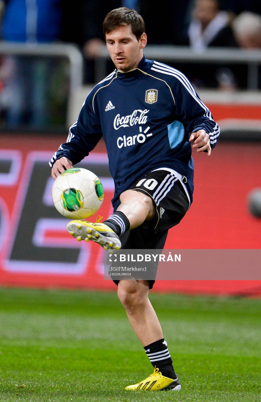Lionel Messi, Argentina, värmer upp