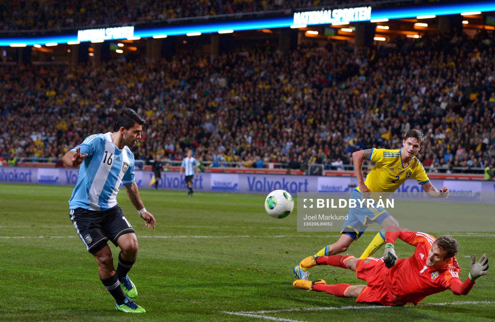 Sergio Aguero, Argentina, Mikael Lustig, Andreas Isaksson,