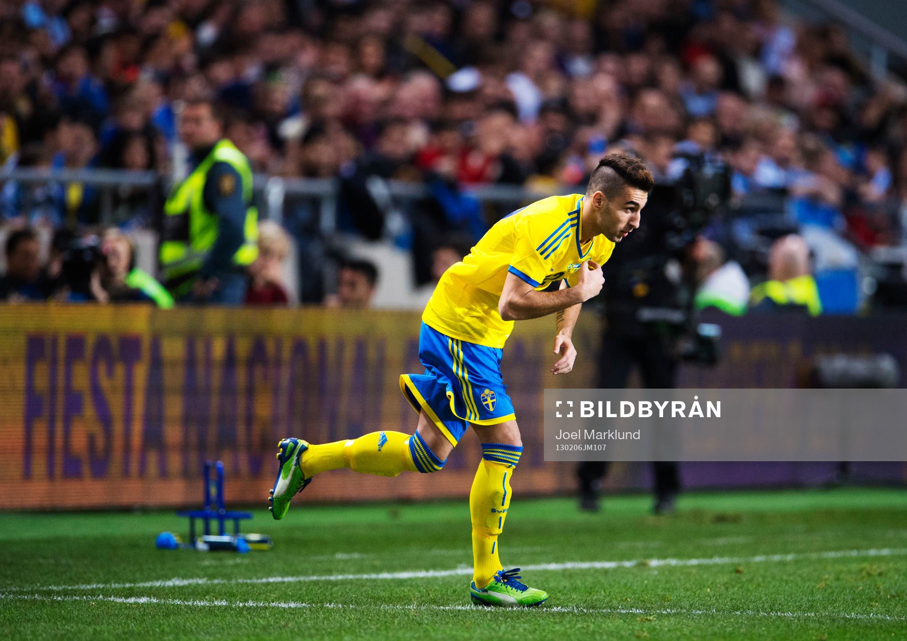 Jimmy Durmaz, Sverige, byts in