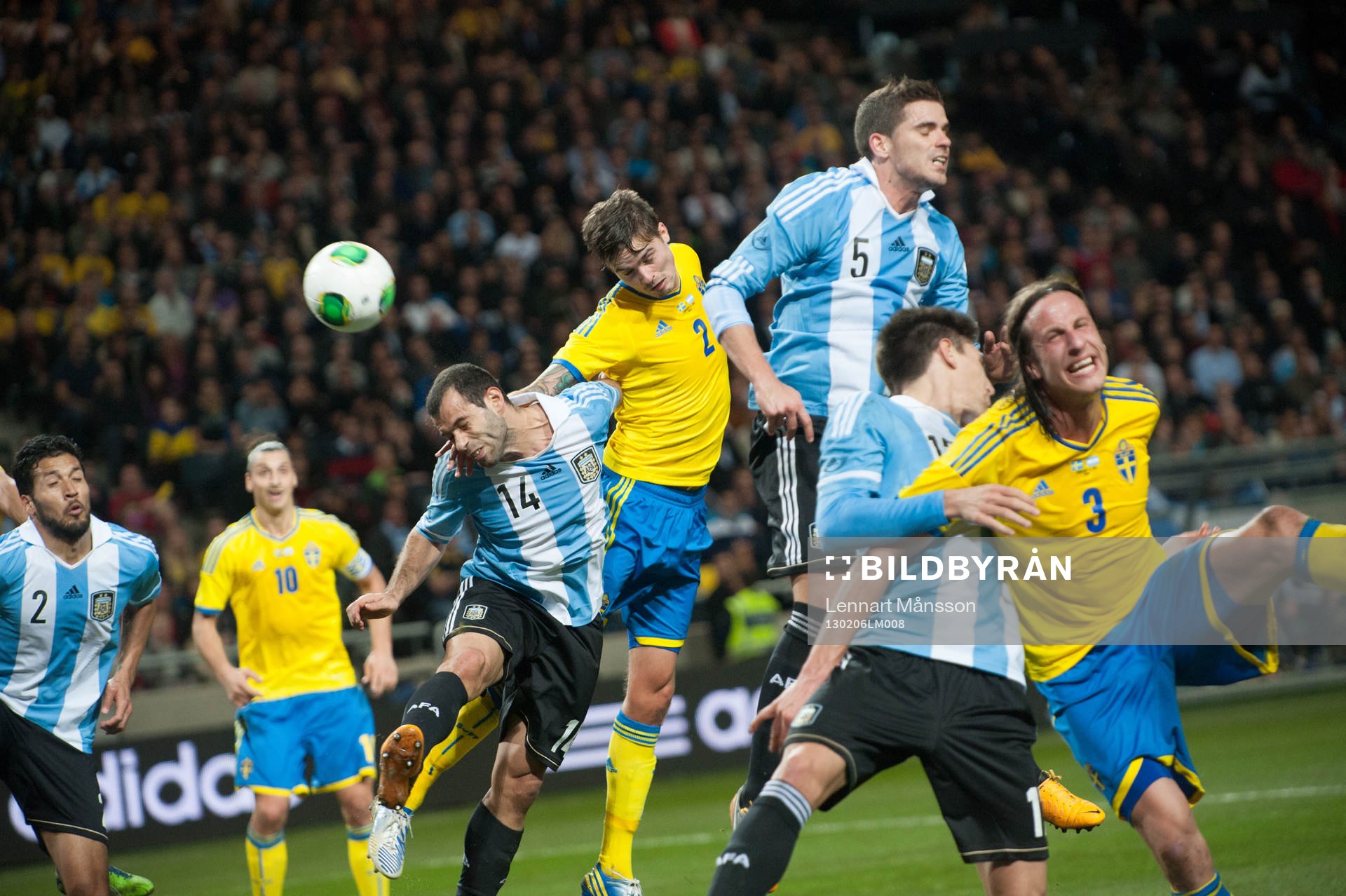 Mikael Lustig, Sverige