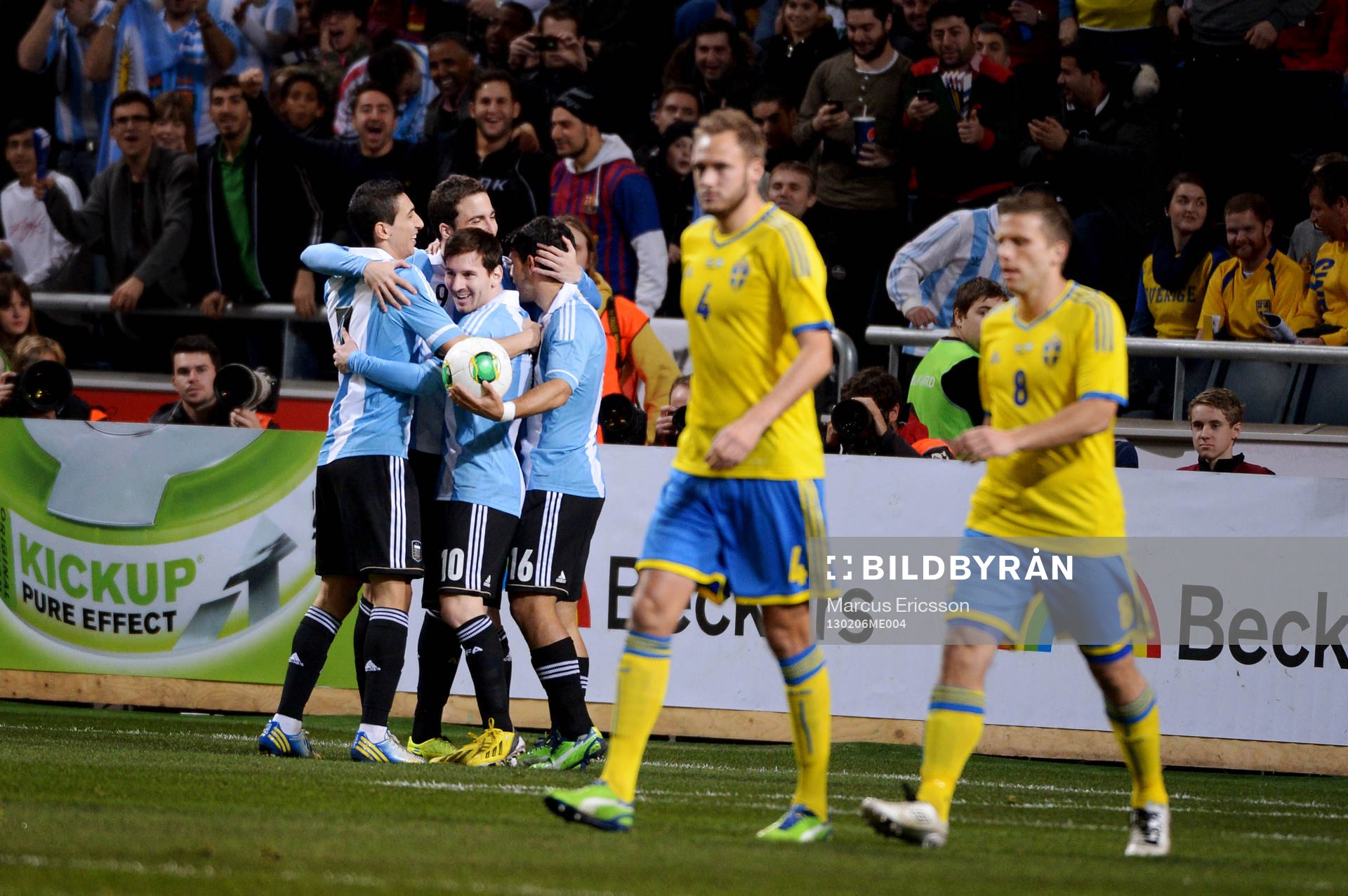 Argentina gör 0-1 och jublar, Andreas Granqvist,  Anders