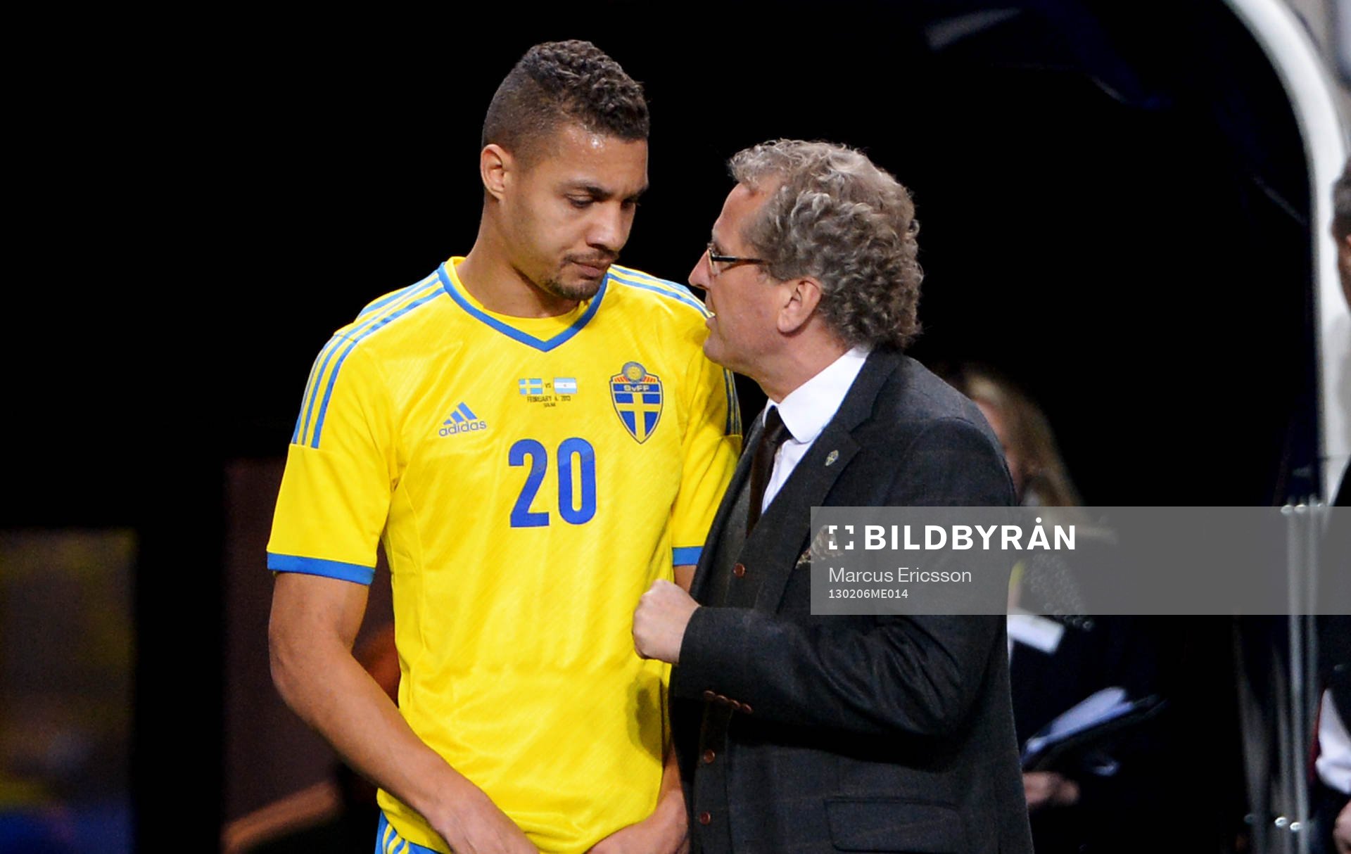 Mathias Ranégie byts in av Erik Hamrén, förbundskapten,