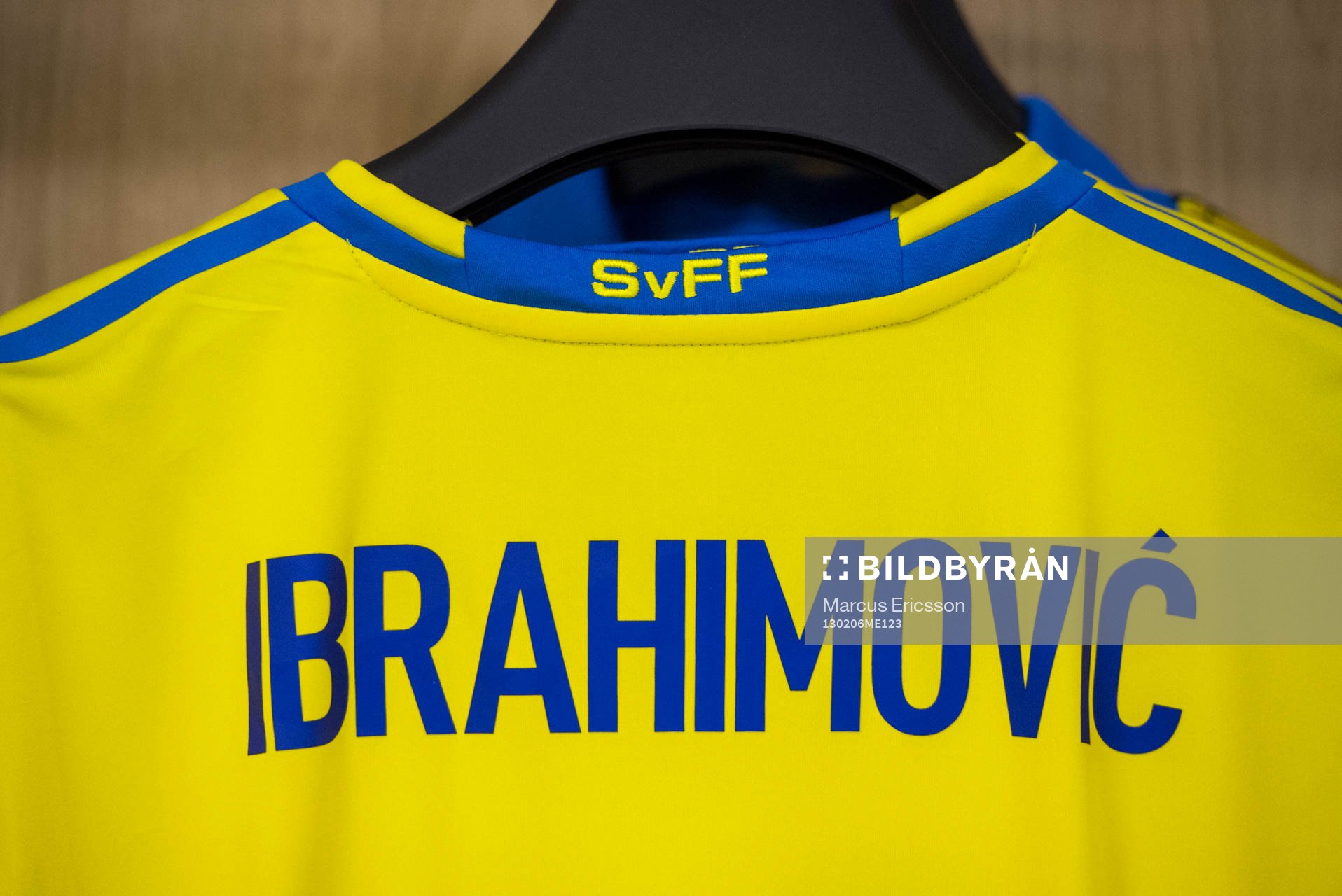 Sveriges omklädningsrum. Zlatan Ibrahimovics matchtröja