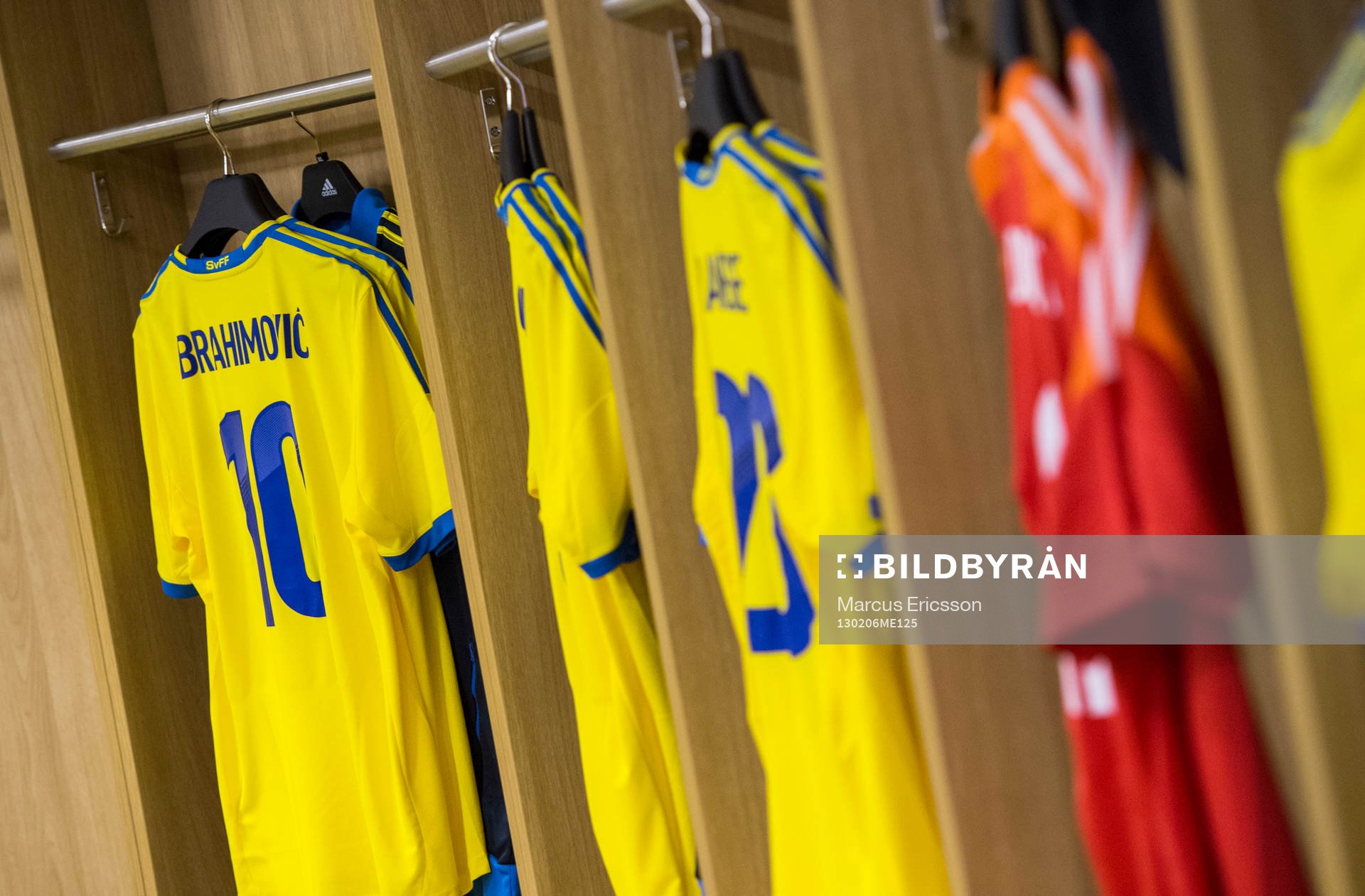 Sveriges omklädningsrum. Zlatan Ibrahimovics matchtröja