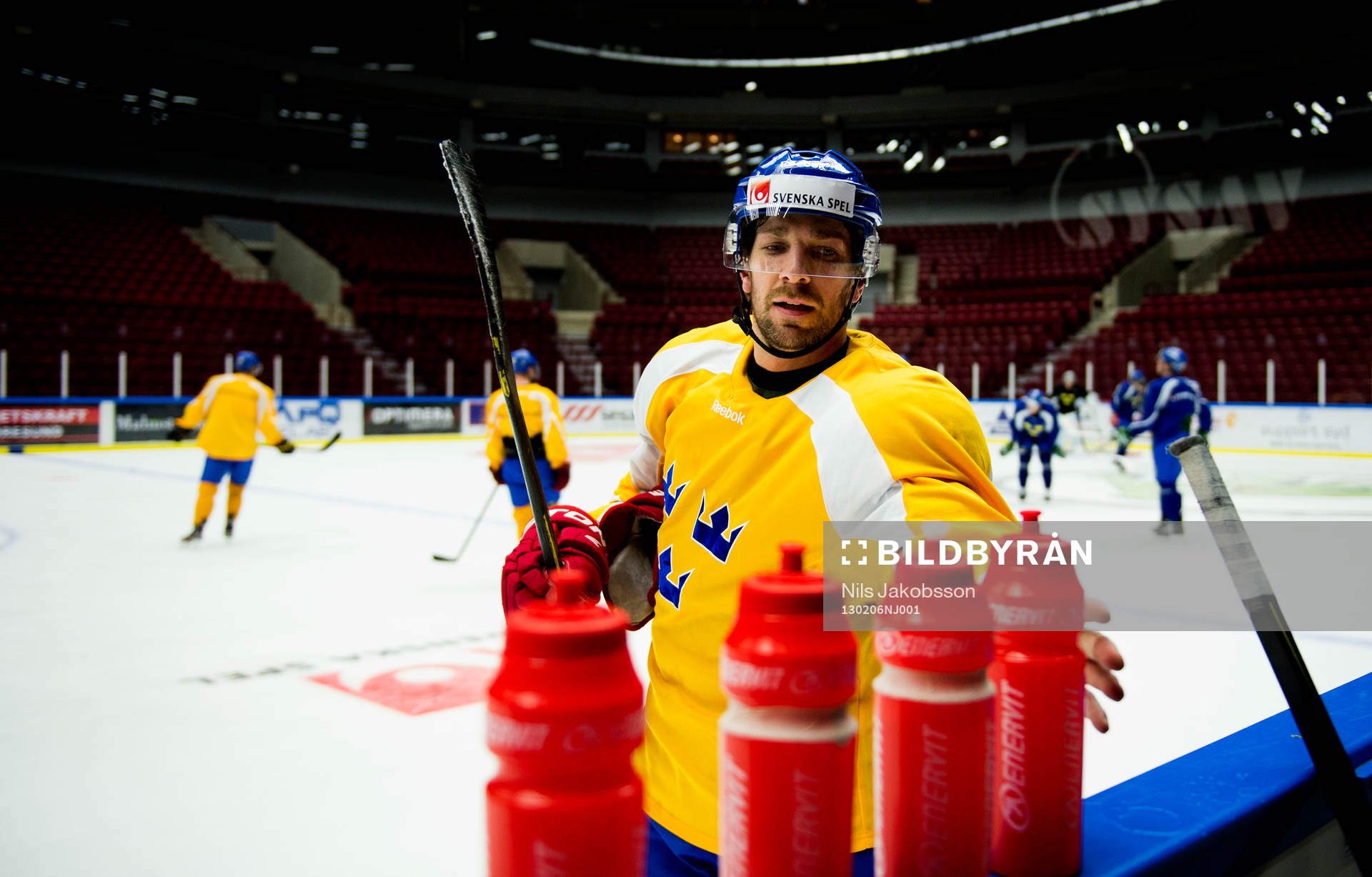 Joel Lundqvist, dricker vatten