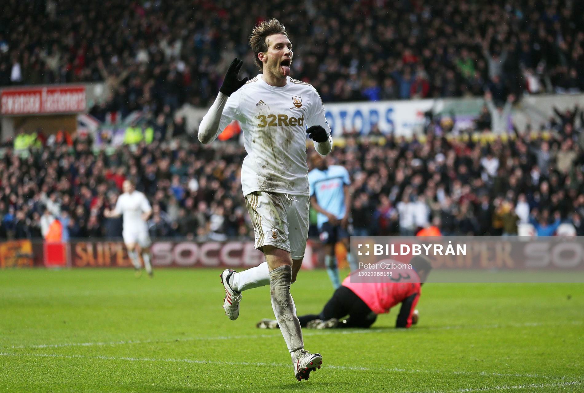 l - Swansea City v Queens Park Rangers - Barclays Premier