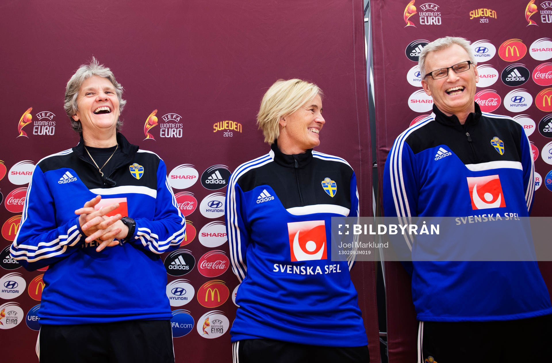 Pia Sundhage, förbundskapten, Lilie Persson, assisterande