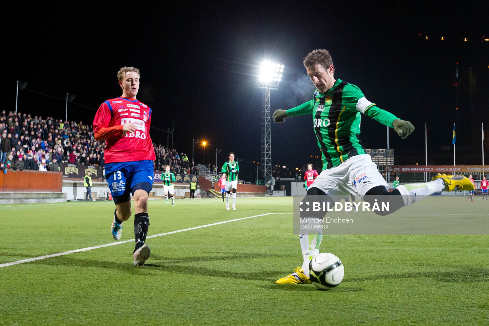 Kenneth Gustafsson, GAIS rensar undan bollen före Johan
