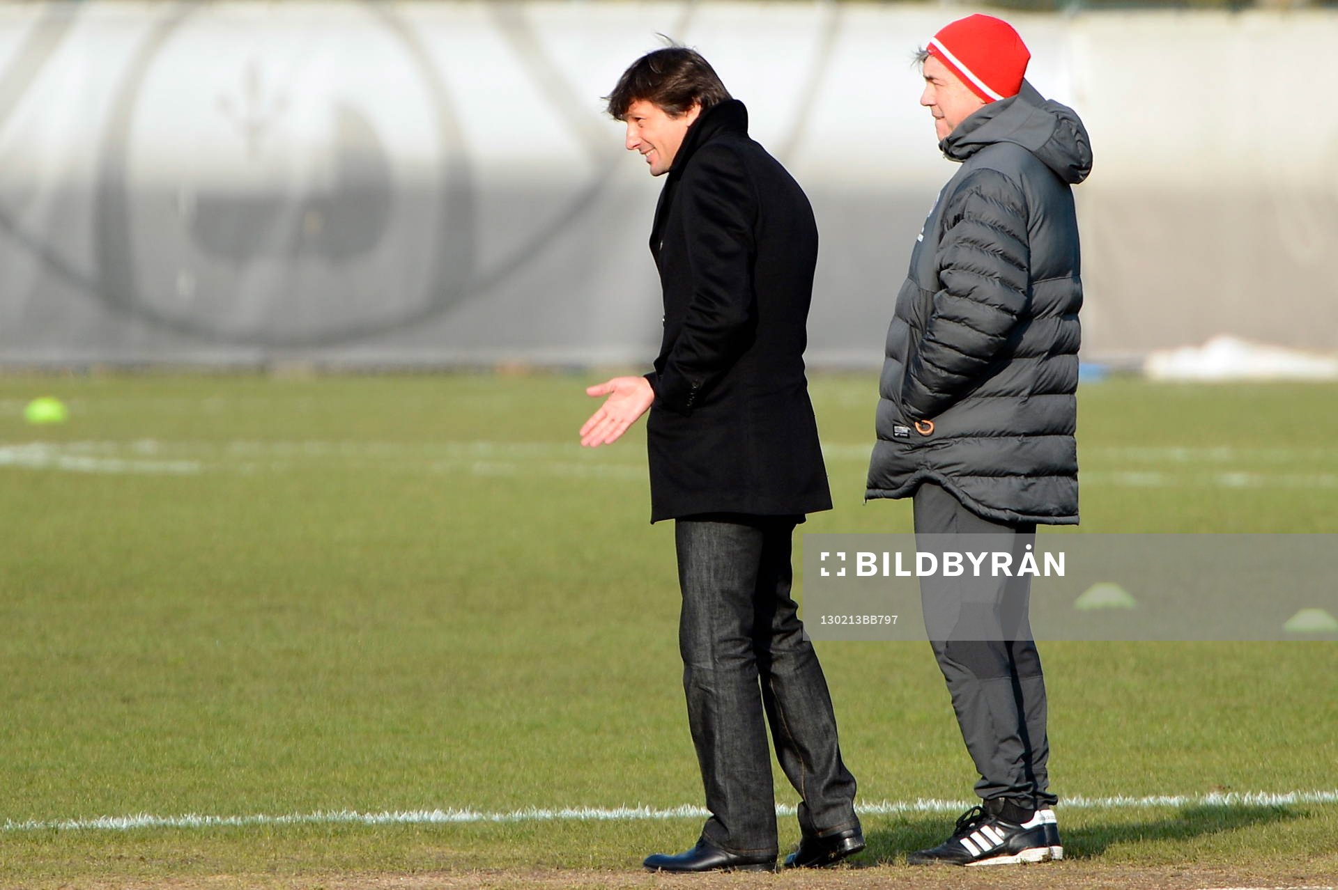 Fotboll, David Beckham tränar med Paris Saint Germain: LEONARDO / Carlo ANCELOTTI - 13.02.2013 - Premier Entrainement de David BECKHAM au Paris Saint Germain -Camps des loges-