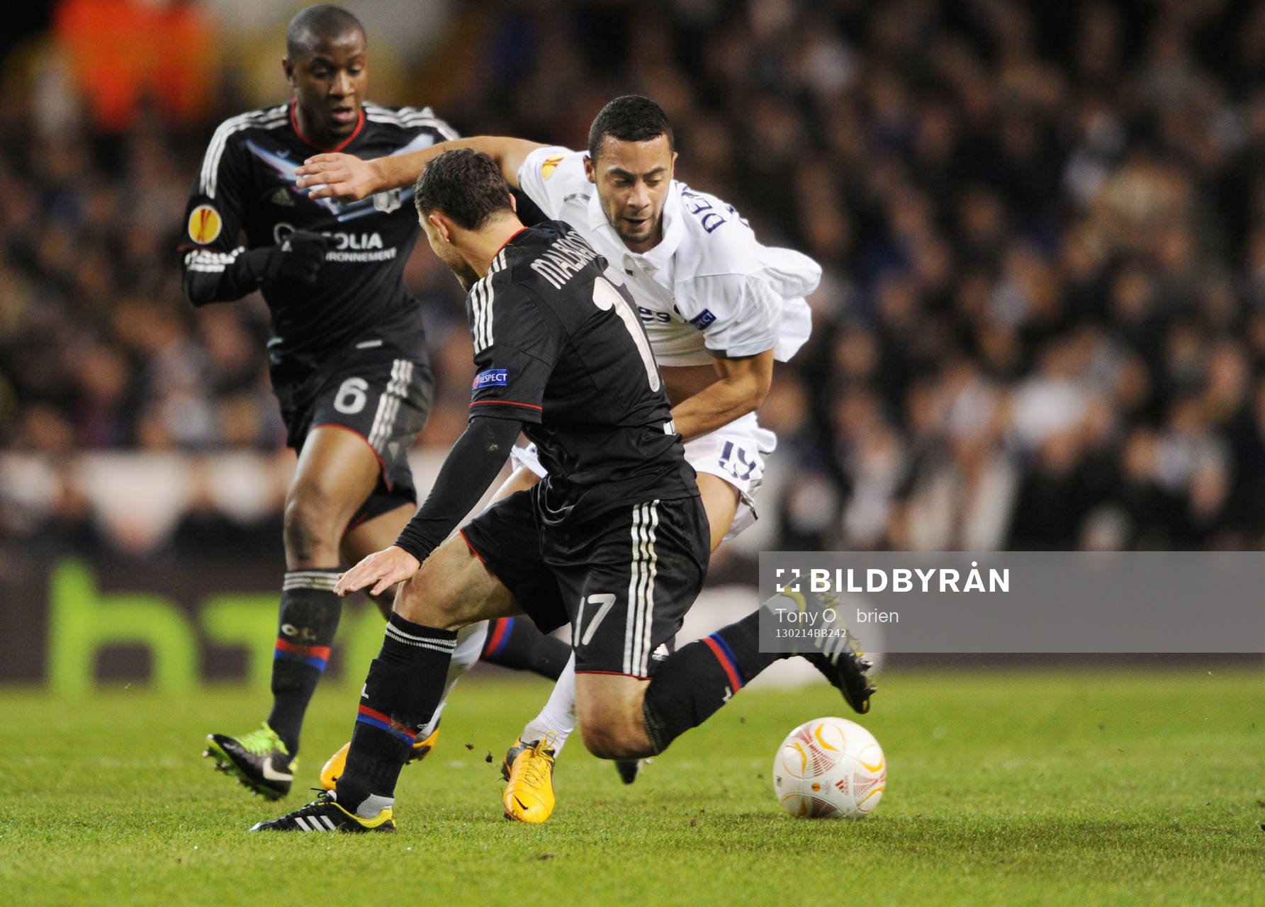 Football - Tottenham Hotspur v Olympique Lyonnais - UEFA
