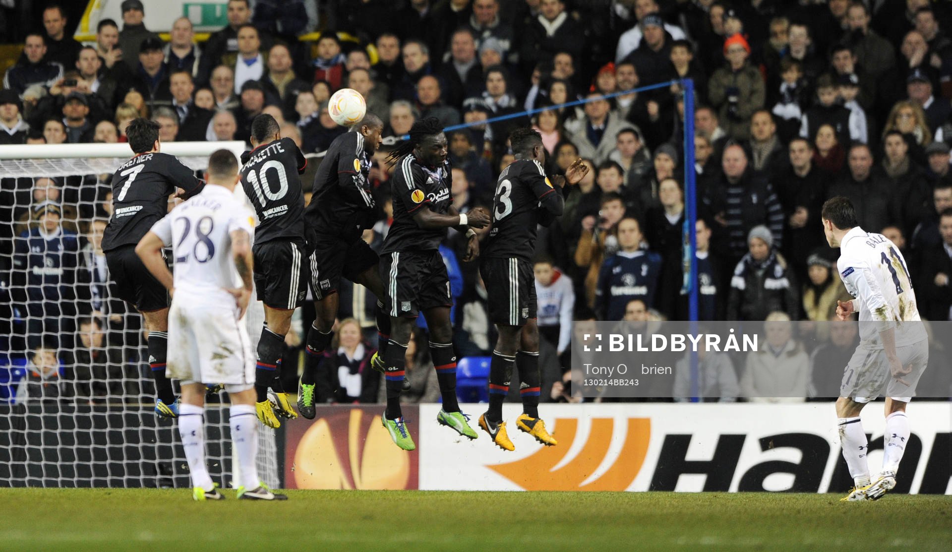 Football - Tottenham Hotspur v Olympique Lyonnais - UEFA