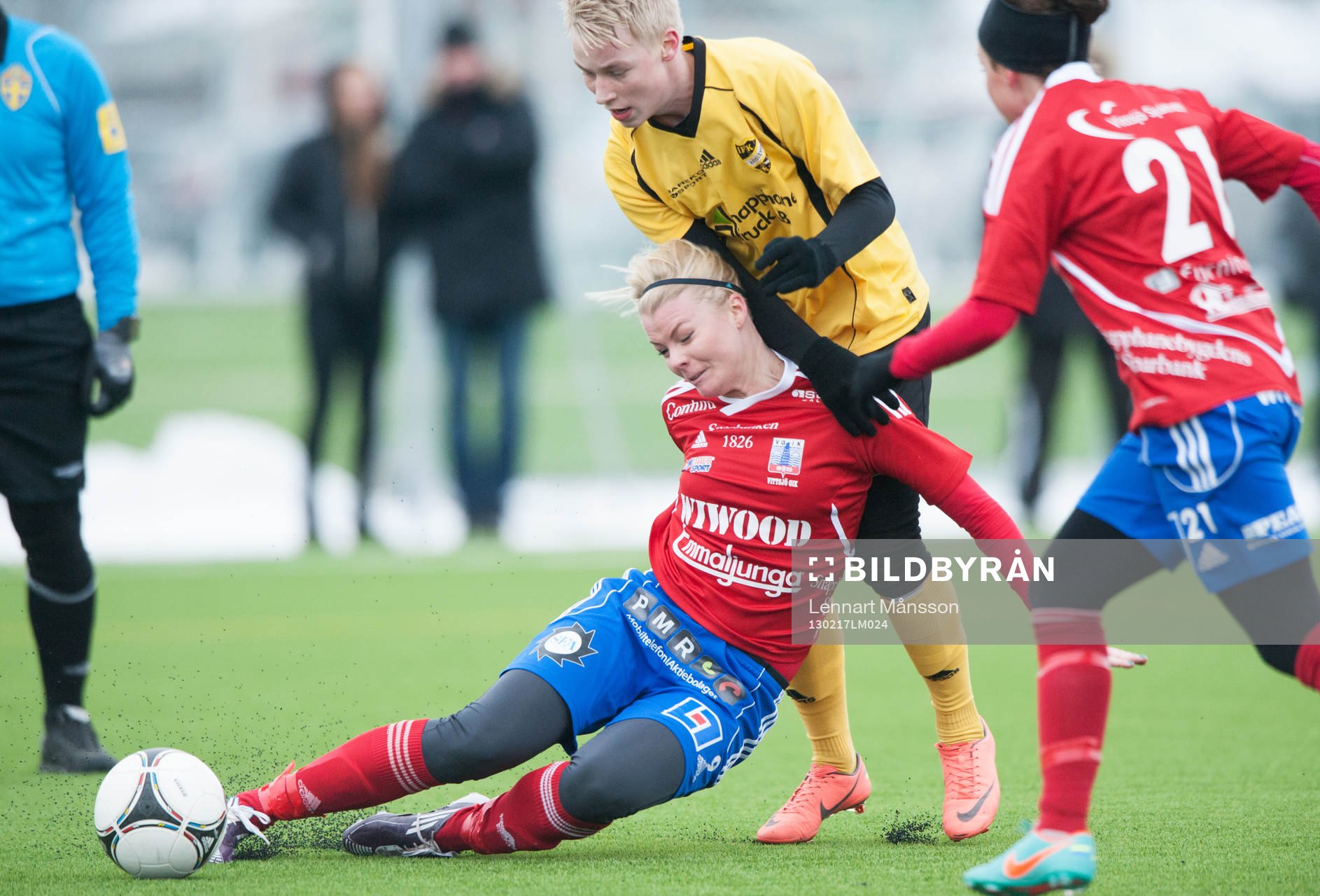 Emma Sjödahl, Vittsjö, brottas med en kille, herrar mot