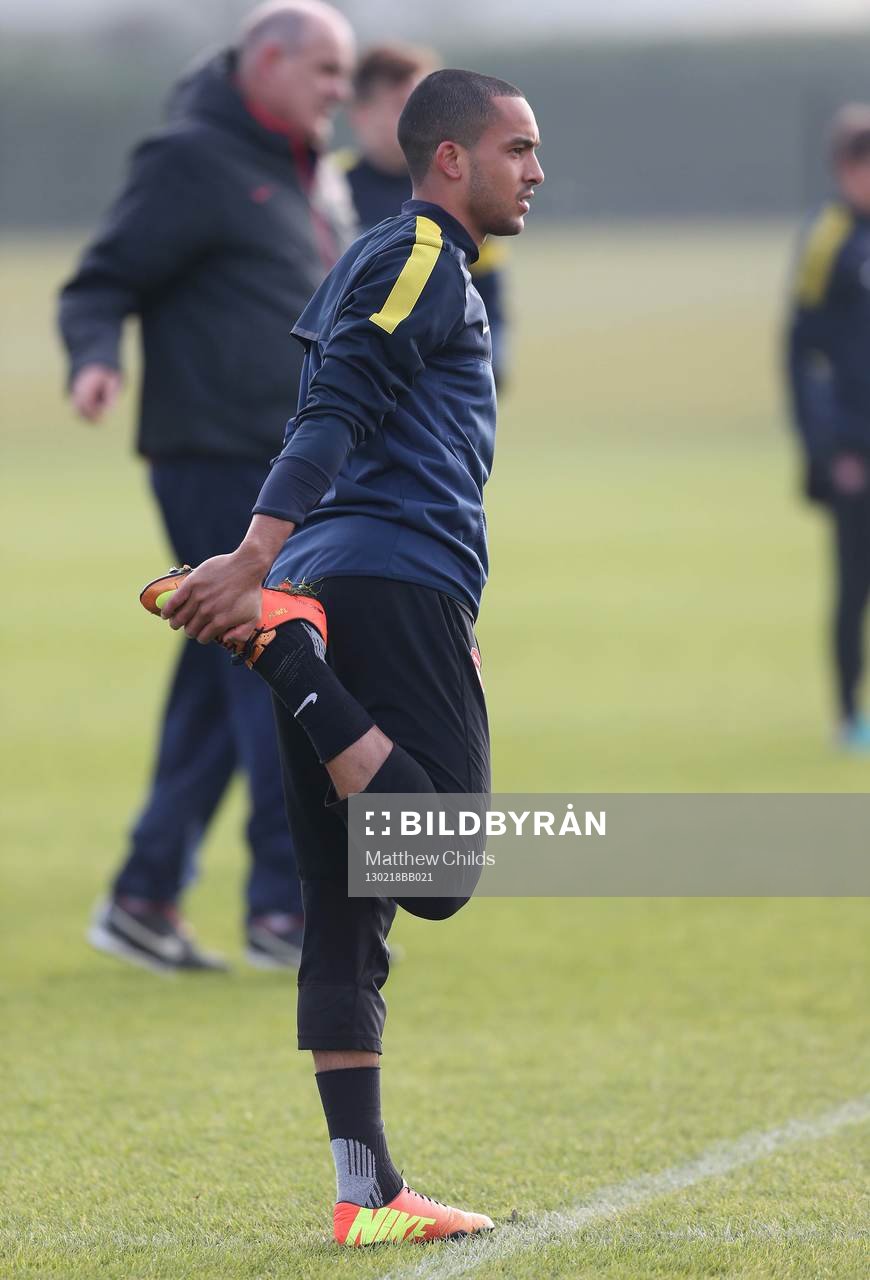 Football - Arsenal Training - Arsenal Training Ground -