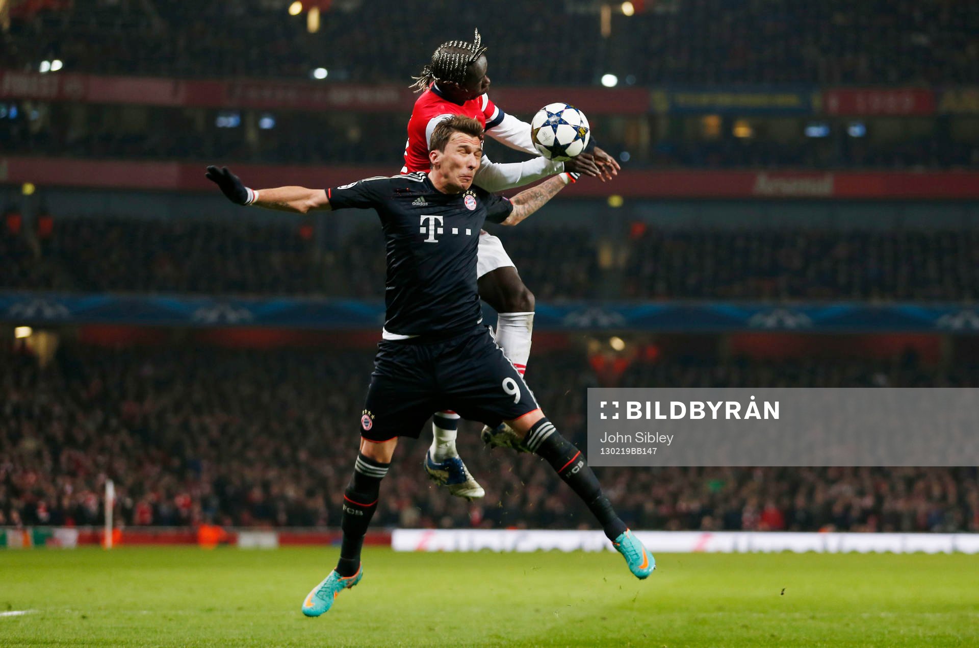 Football - Arsenal v Bayern Munich - UEFA Champions League