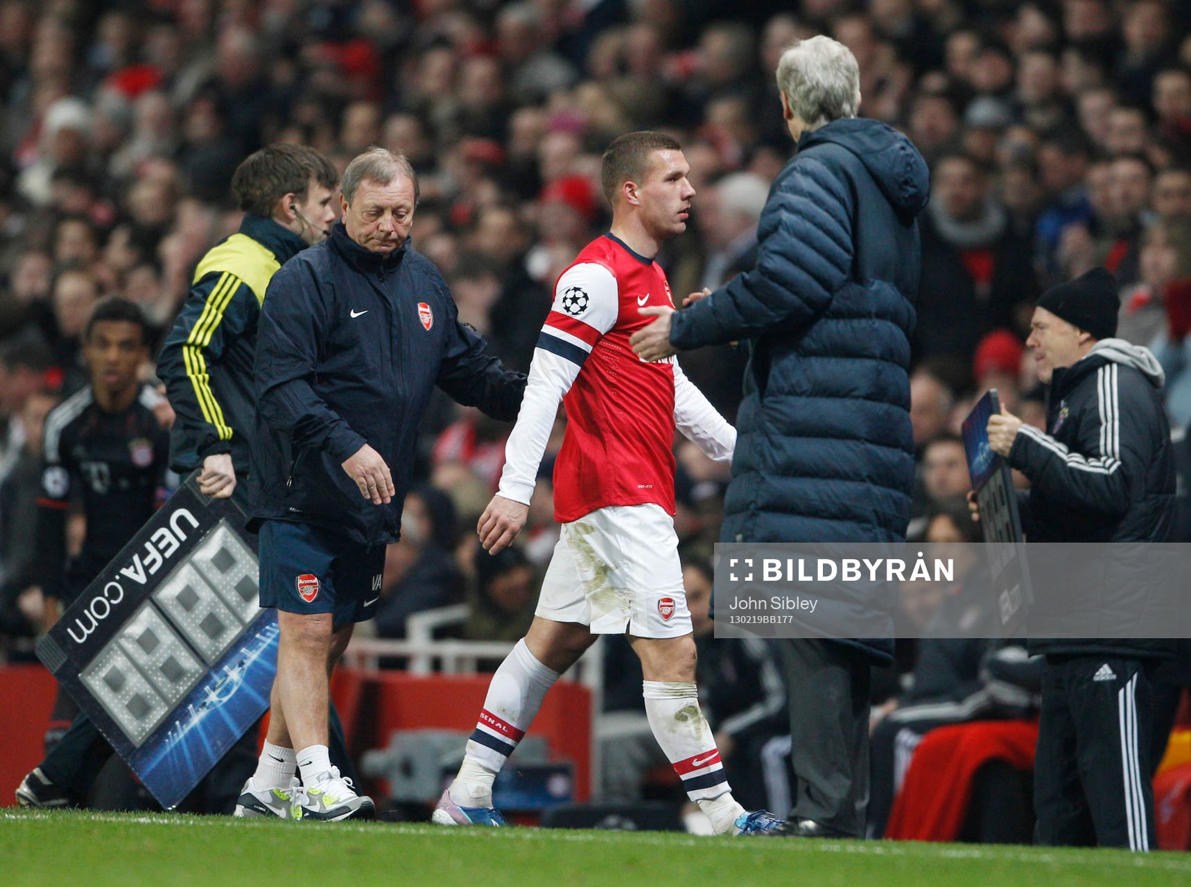 Football - Arsenal v Bayern Munich - UEFA Champions League