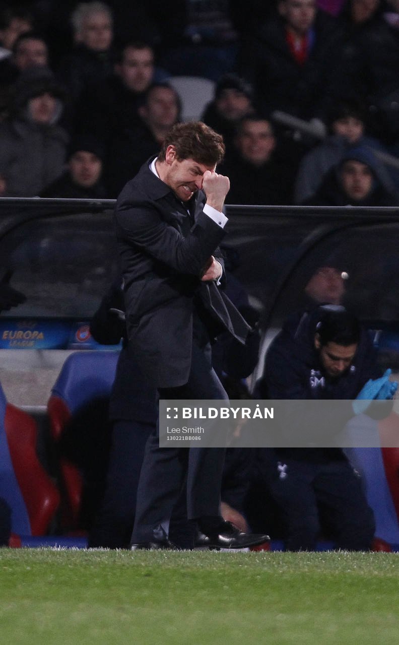 Football - Olympique Lyonnais v Tottenham Hotspur - UEFA