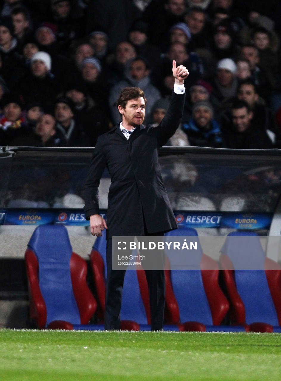 Football - Olympique Lyonnais v Tottenham Hotspur - UEFA
